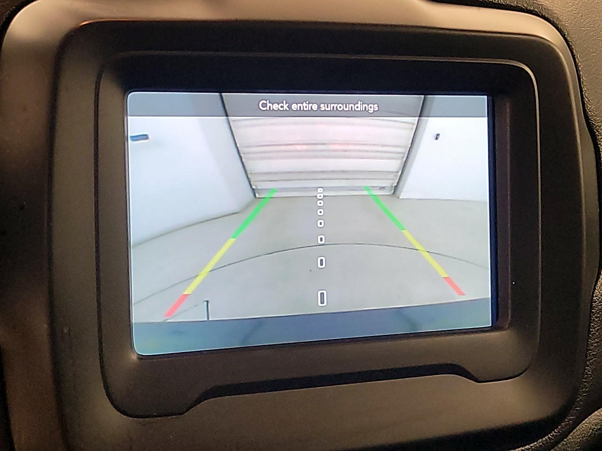 Thumbnail: 2019 Jeep Renegade - 14