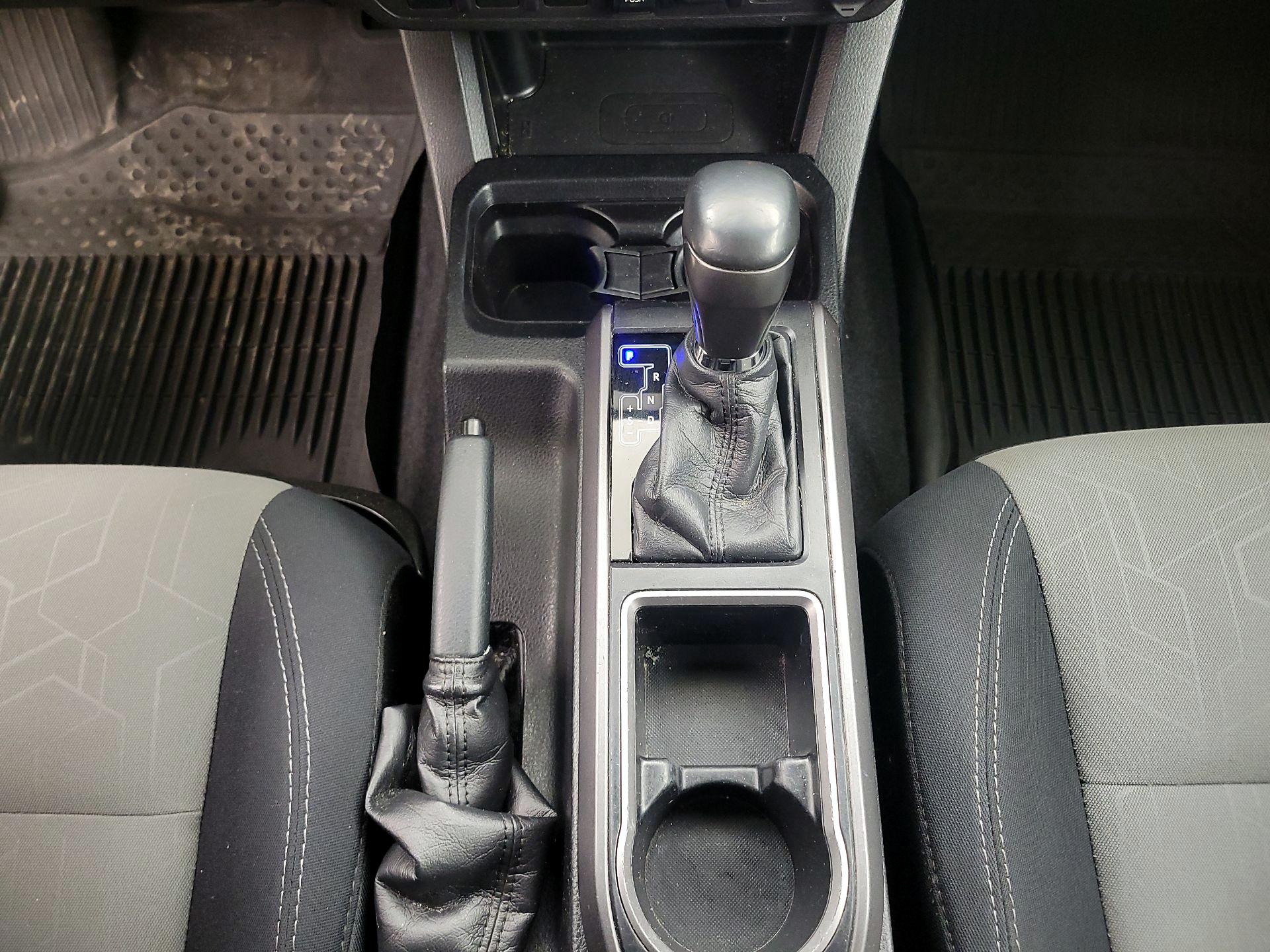 Thumbnail: 2021 Toyota Tacoma - 17