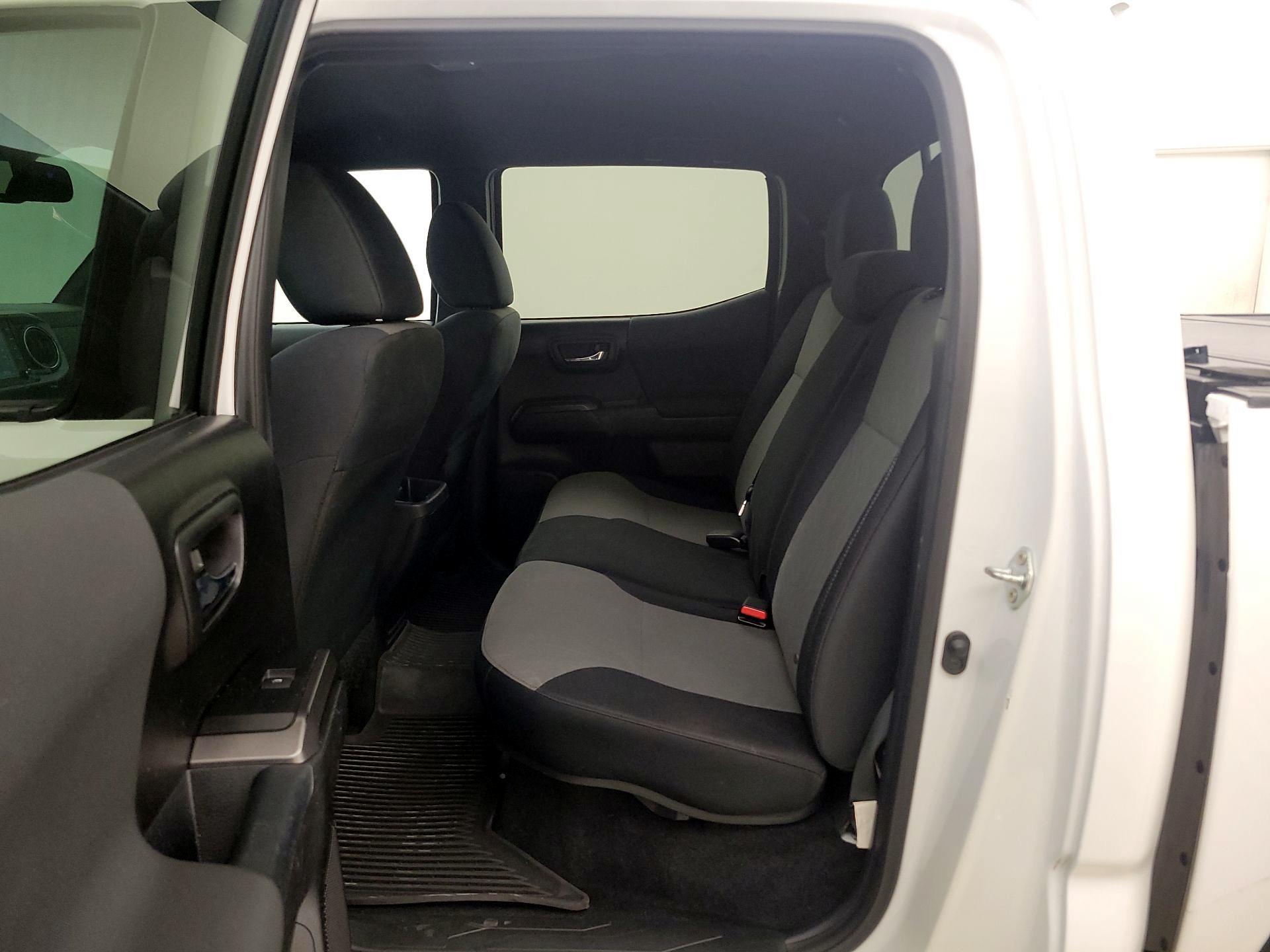 Thumbnail: 2021 Toyota Tacoma - 19