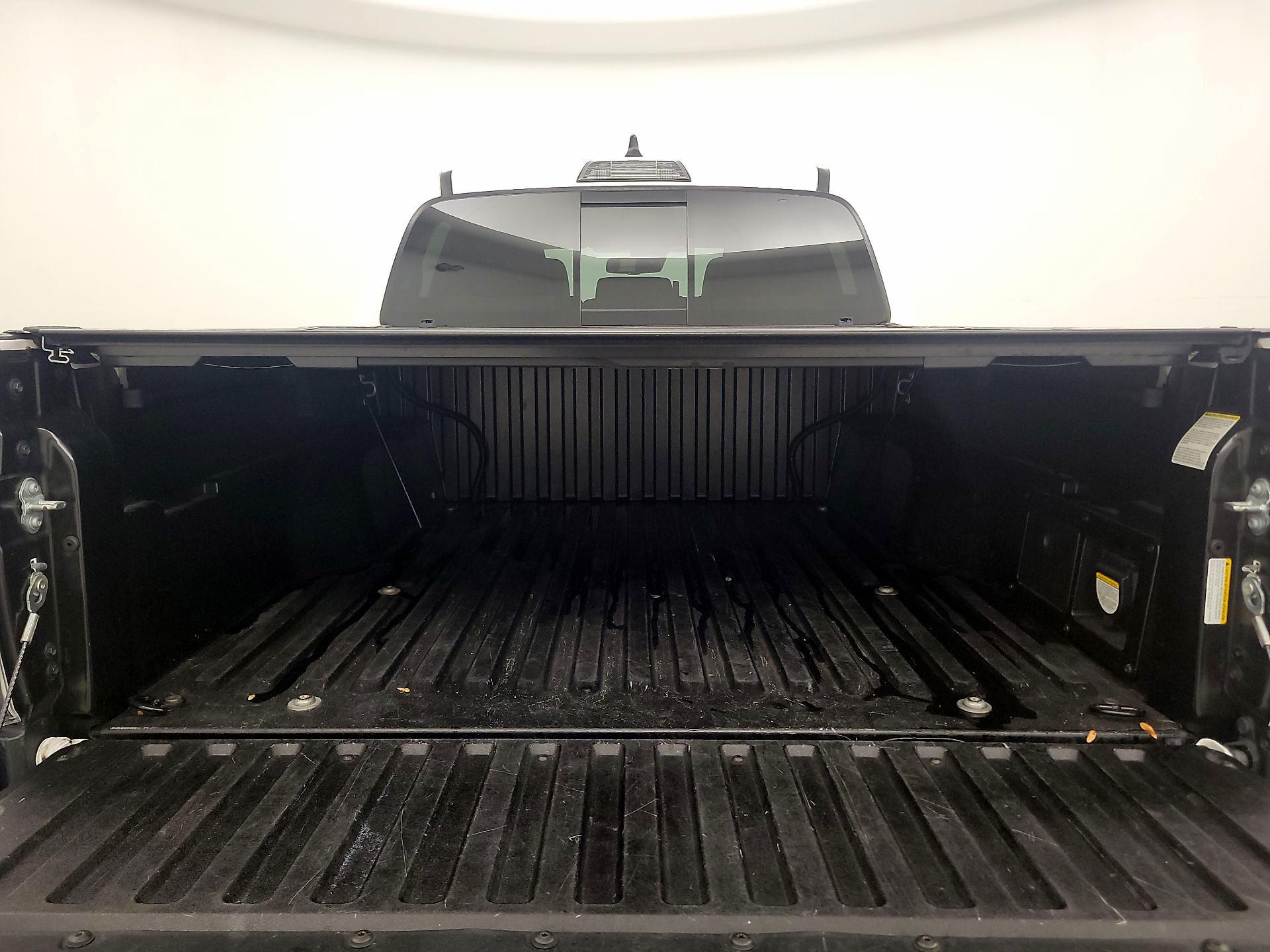 Thumbnail: 2021 Toyota Tacoma - 20