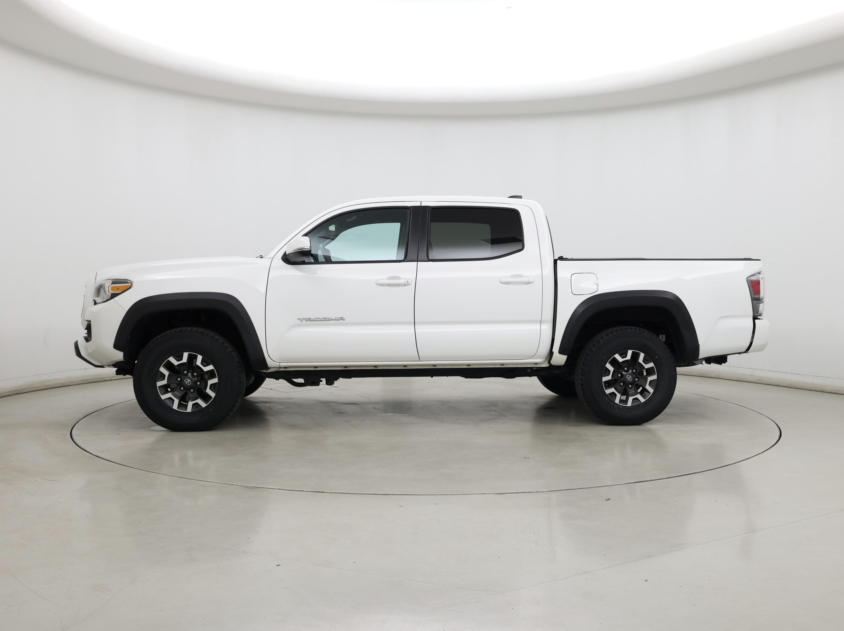 Thumbnail: 2021 Toyota Tacoma - 3