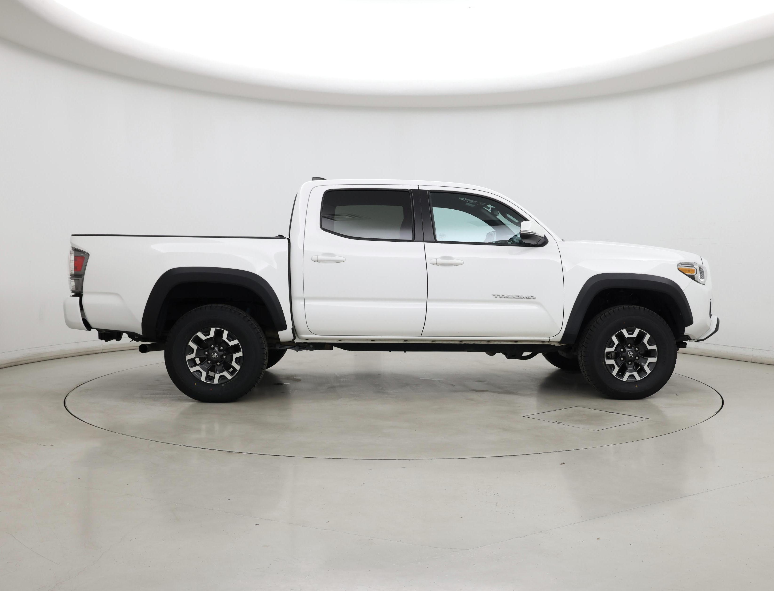 Thumbnail: 2021 Toyota Tacoma - 7