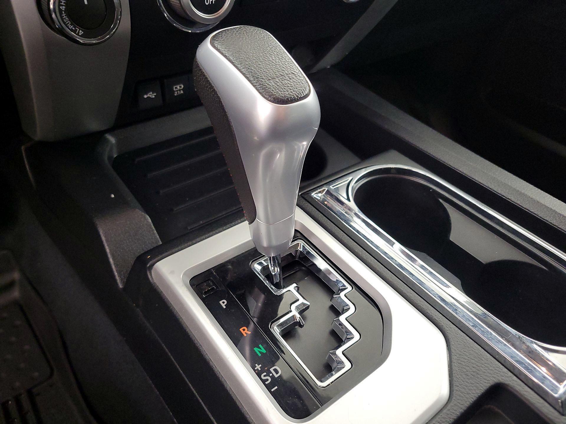 Thumbnail: 2021 Toyota Tundra - 18