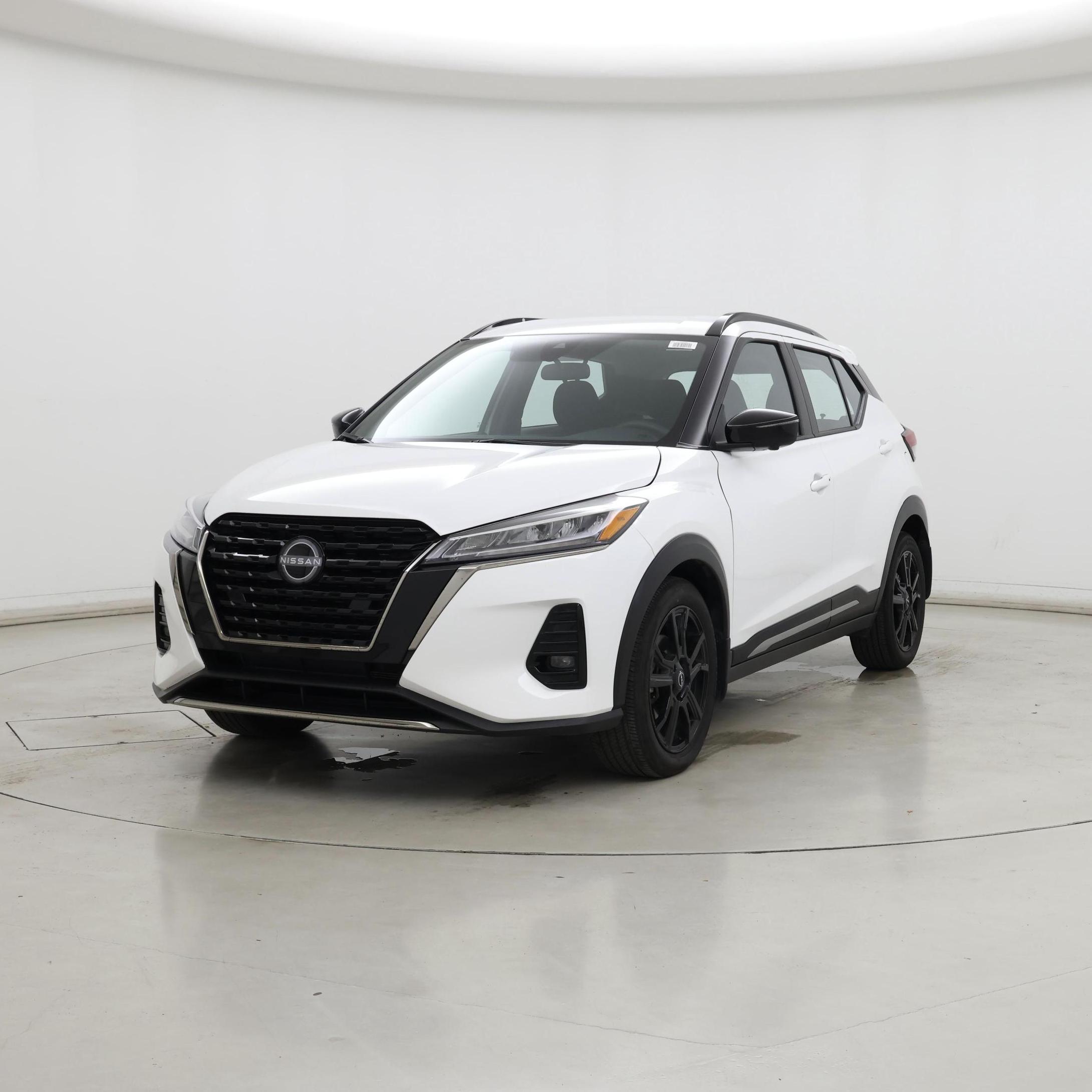 Thumbnail: 2024 Nissan Kicks - 4