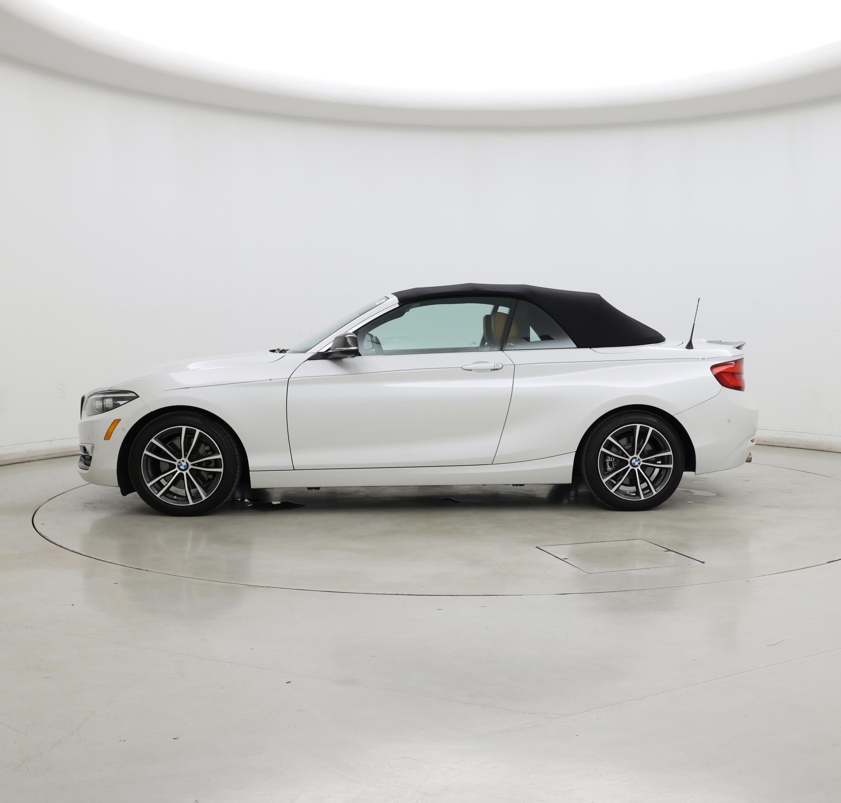 Thumbnail: 2018 BMW 2 Series - 3