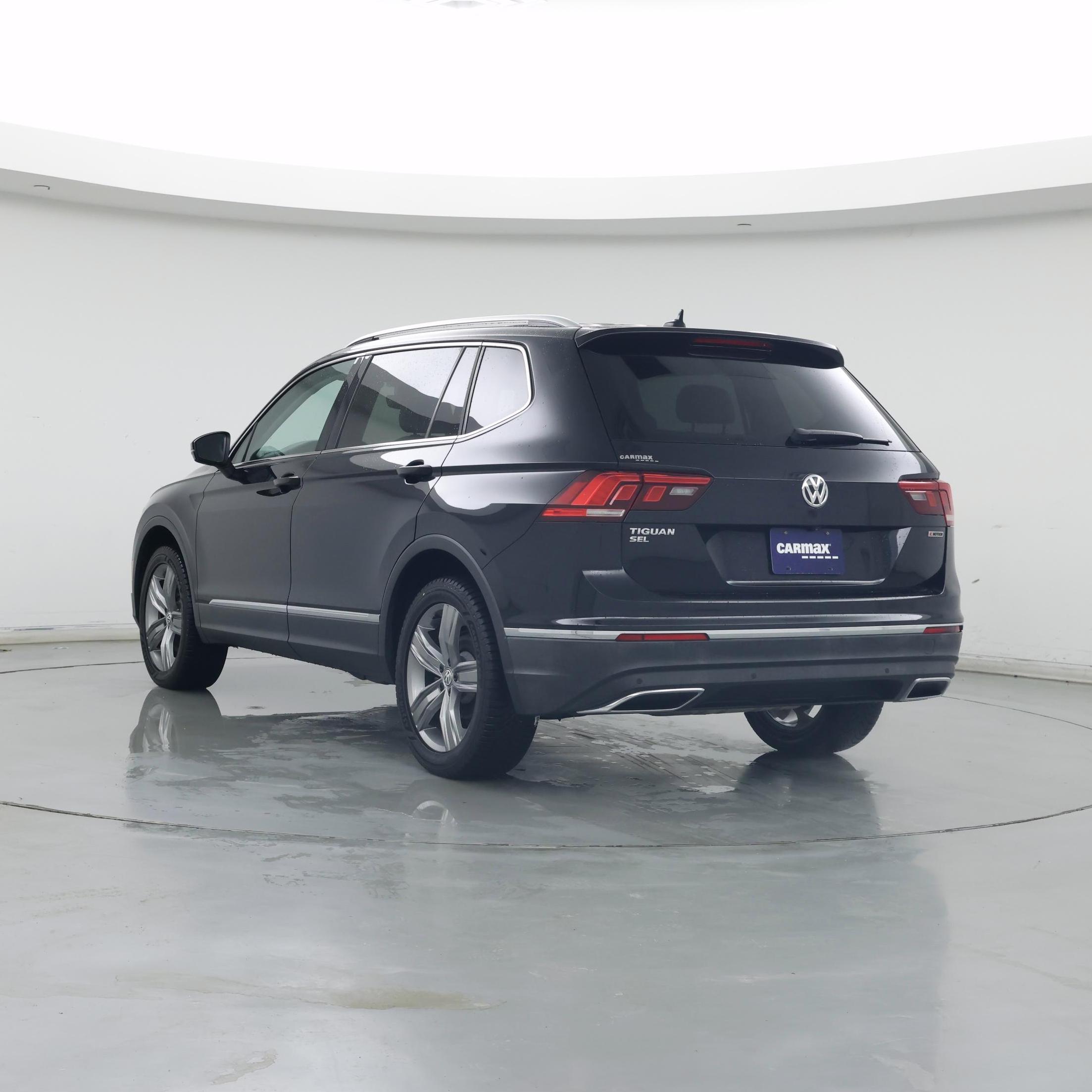 Thumbnail: 2019 Volkswagen Tiguan - 2