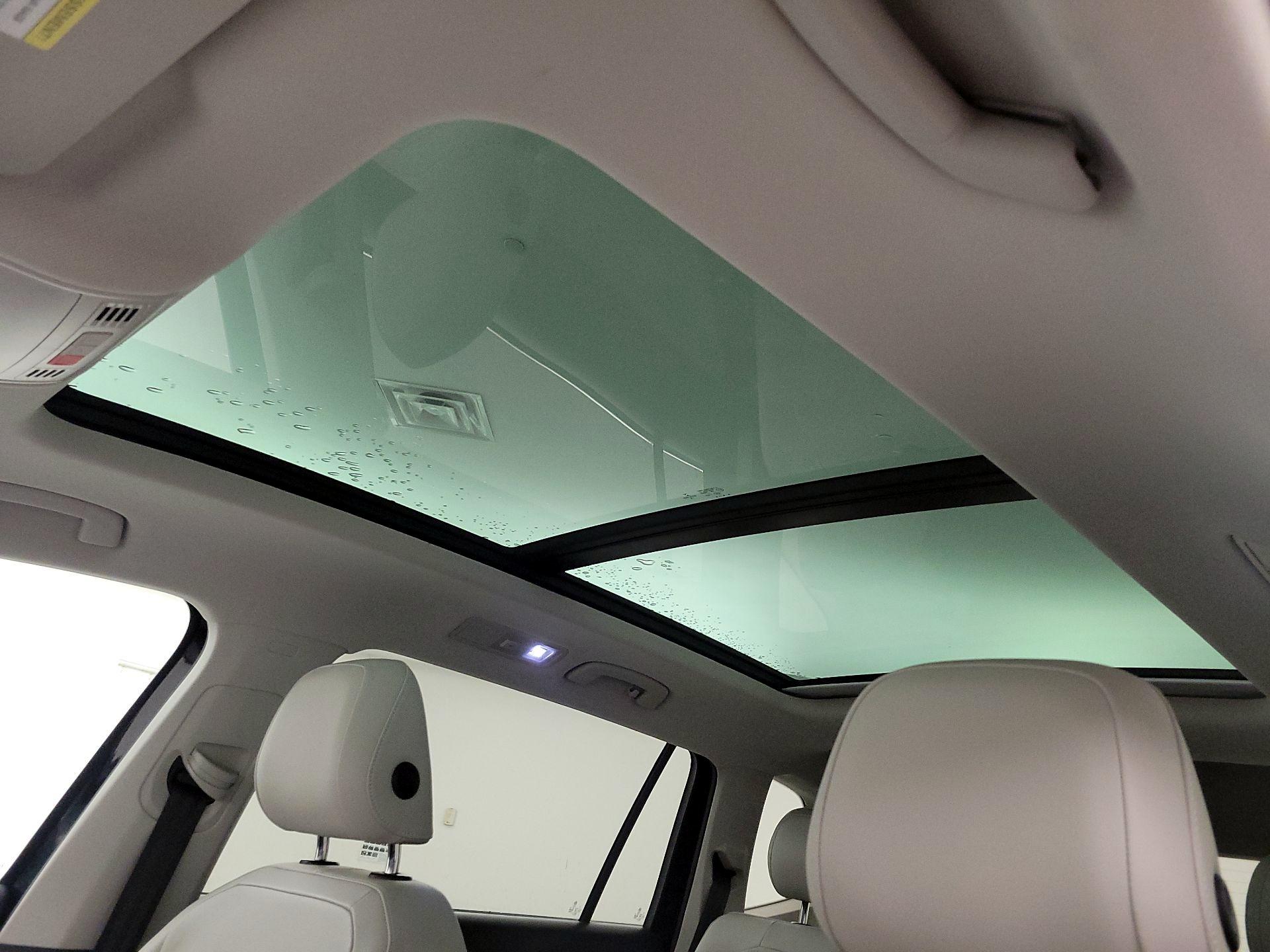 Thumbnail: 2019 Volkswagen Tiguan - 20