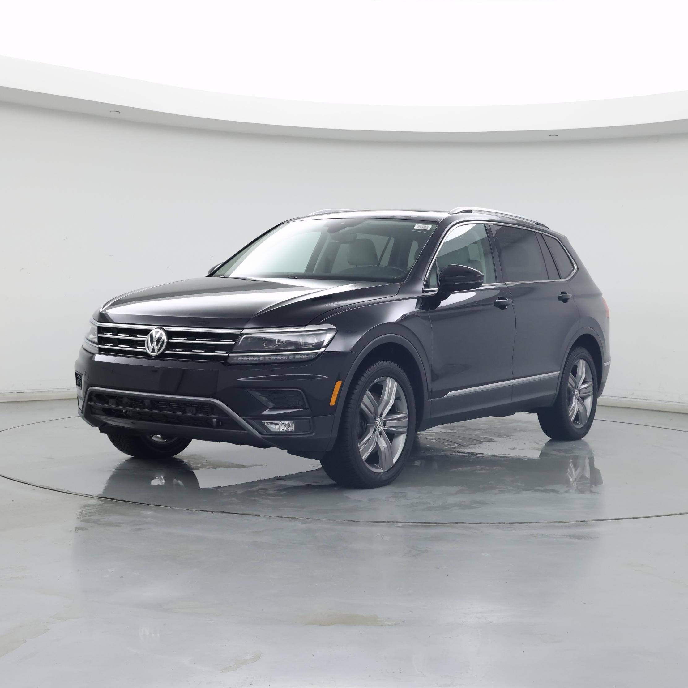 Thumbnail: 2019 Volkswagen Tiguan - 4