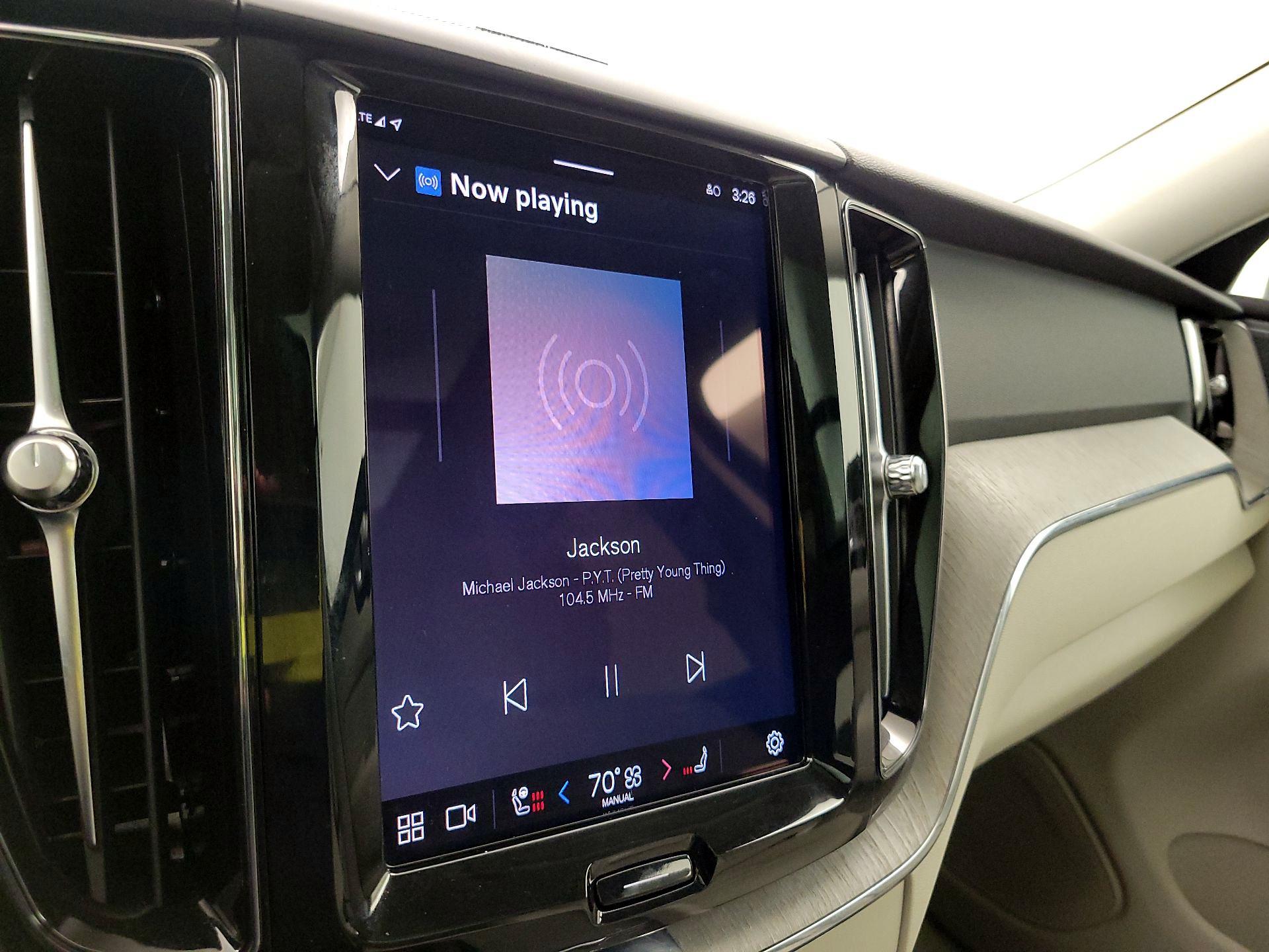 Thumbnail: 2024 Volvo XC60 - 16