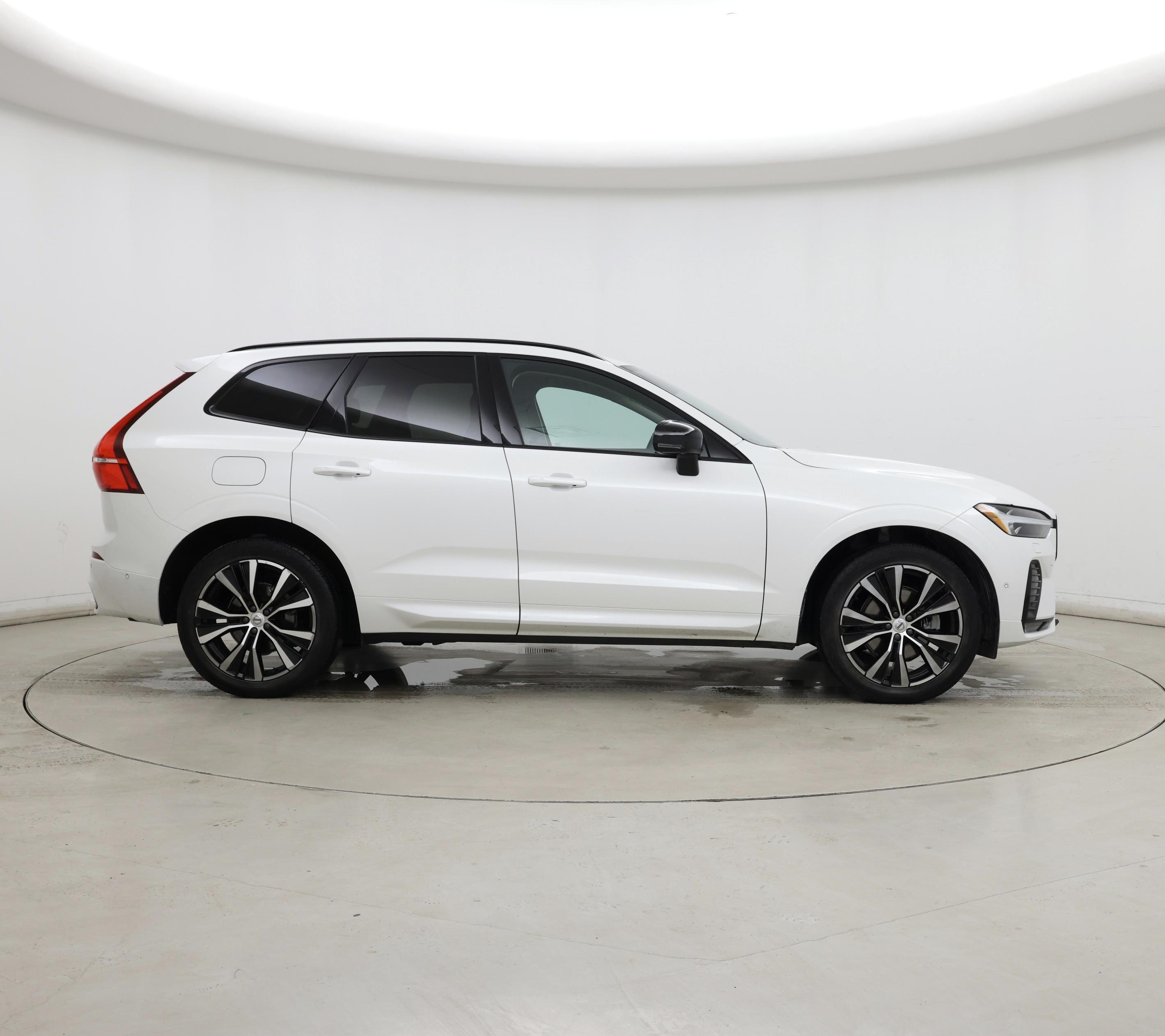 Thumbnail: 2024 Volvo XC60 - 7