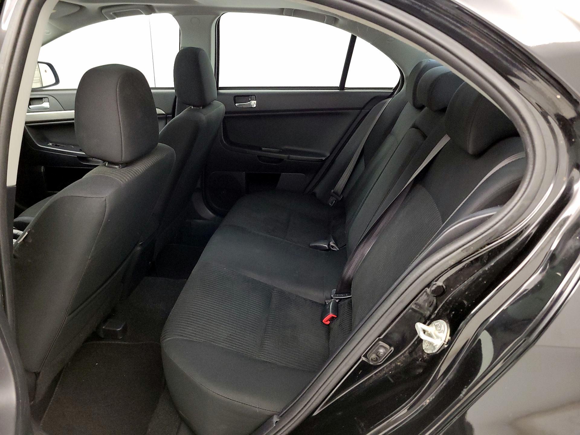 Thumbnail: 2014 Mitsubishi Lancer - 19