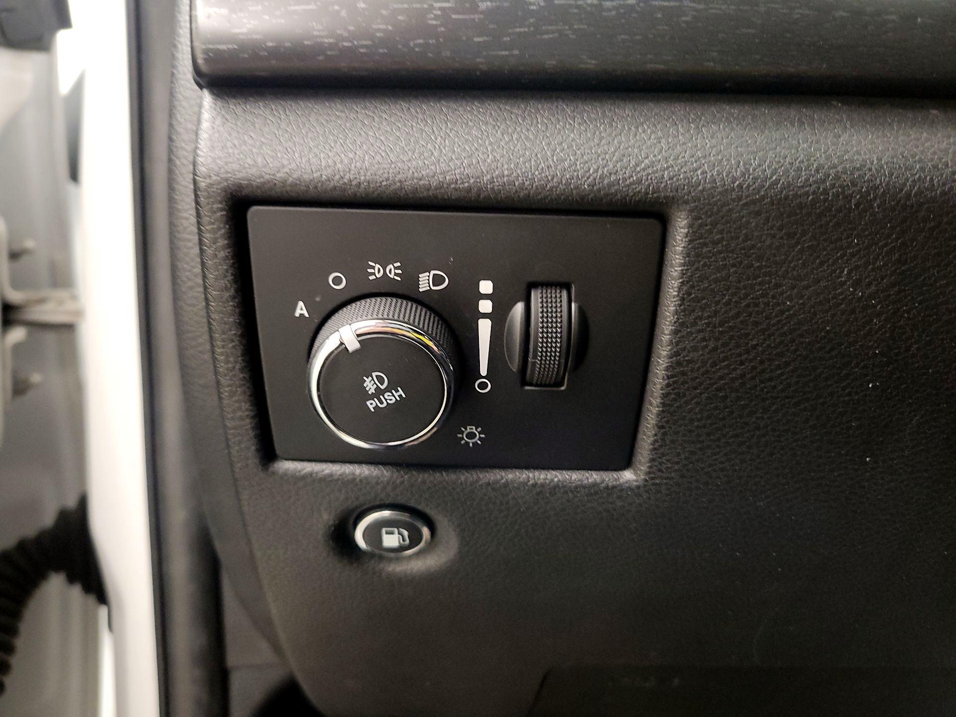 Thumbnail: 2018 Jeep Grand Cherokee - 13