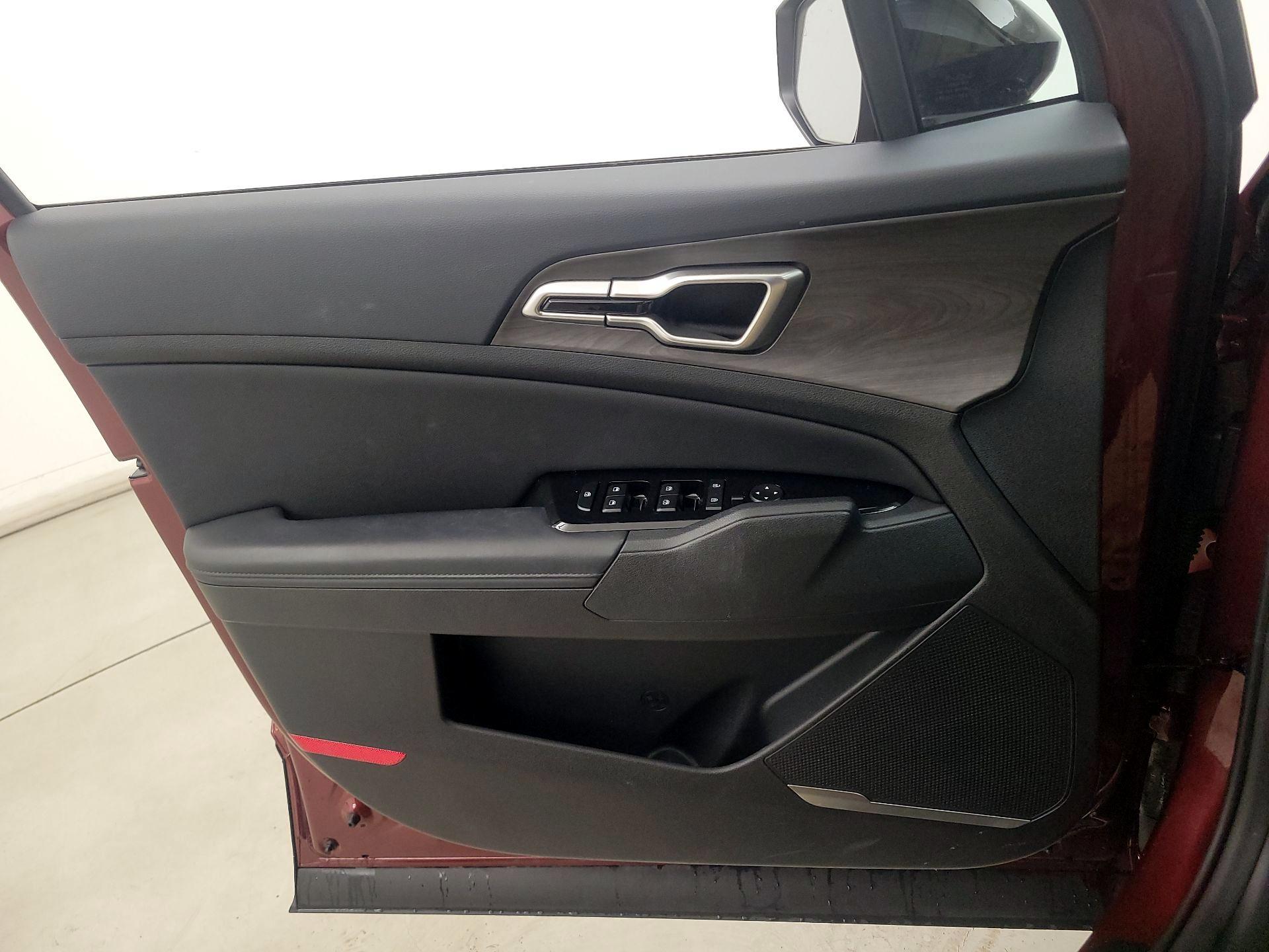 Thumbnail: 2024 Kia Sportage - 12