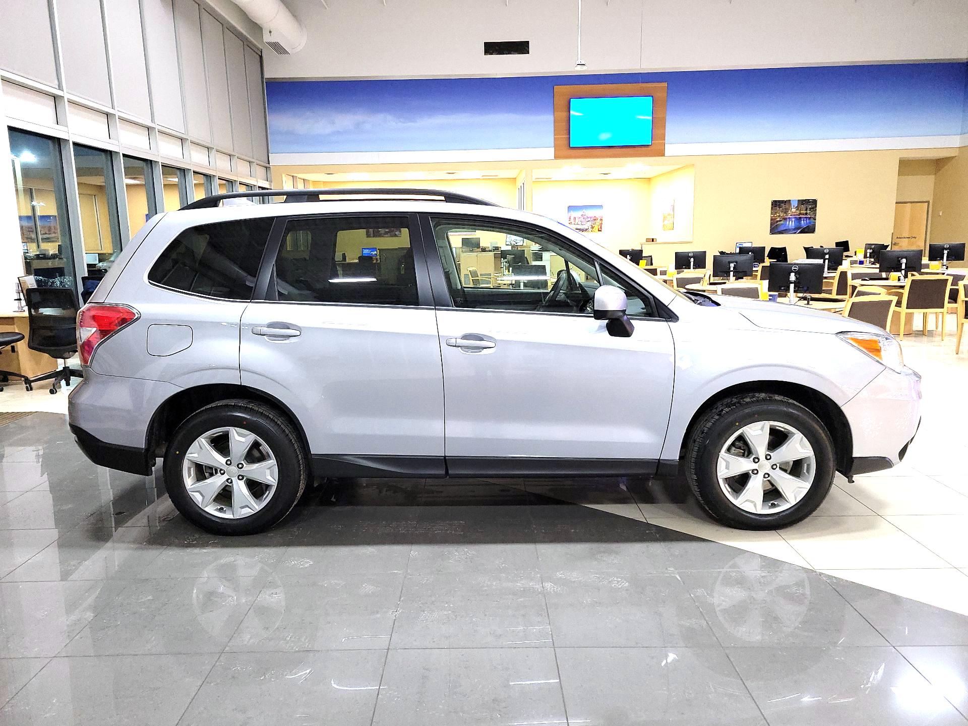 Thumbnail: 2016 Subaru Forester - 4