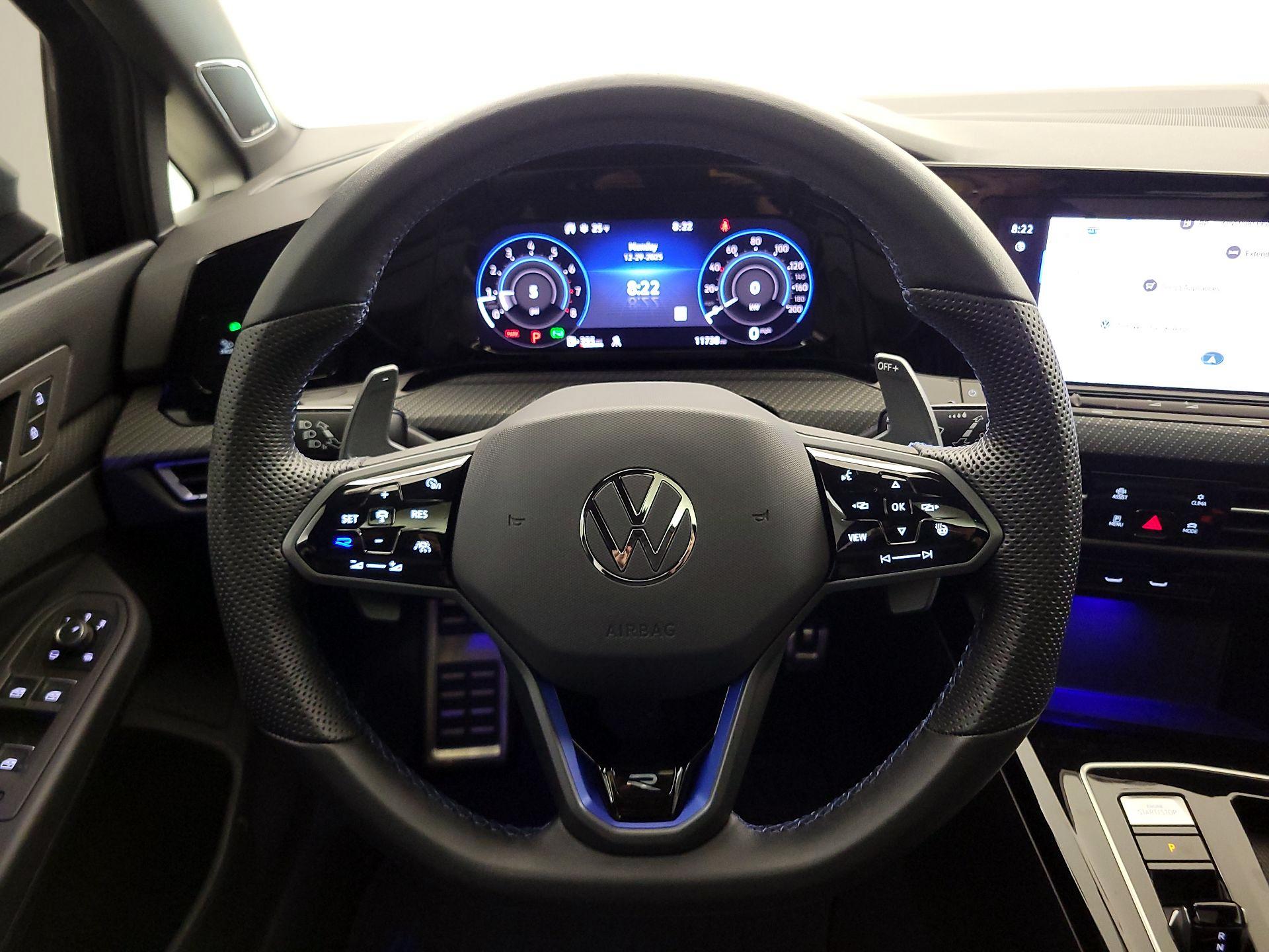 Thumbnail: 2024 Volkswagen Golf - 10