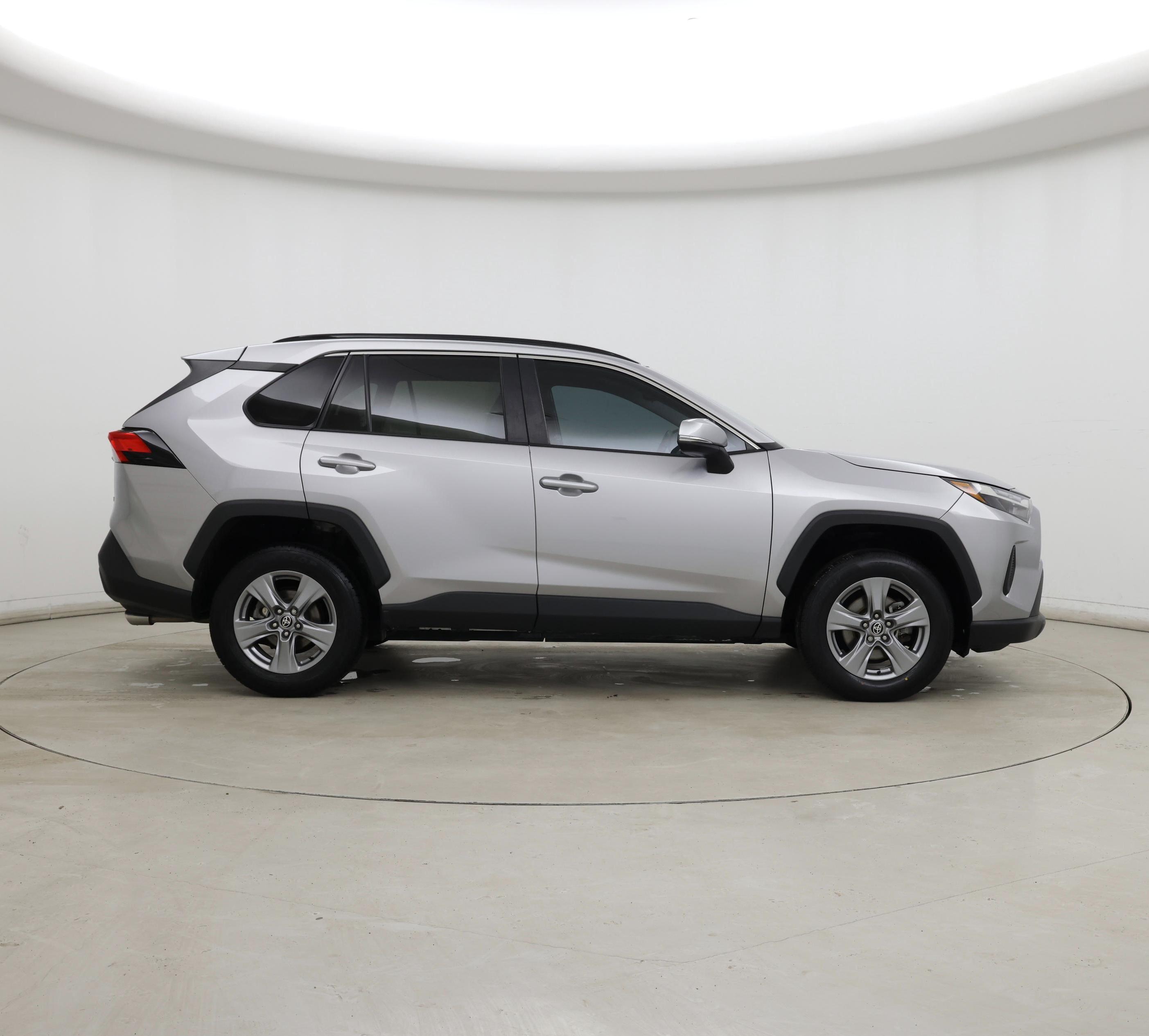 Thumbnail: 2022 Toyota RAV4 - 7