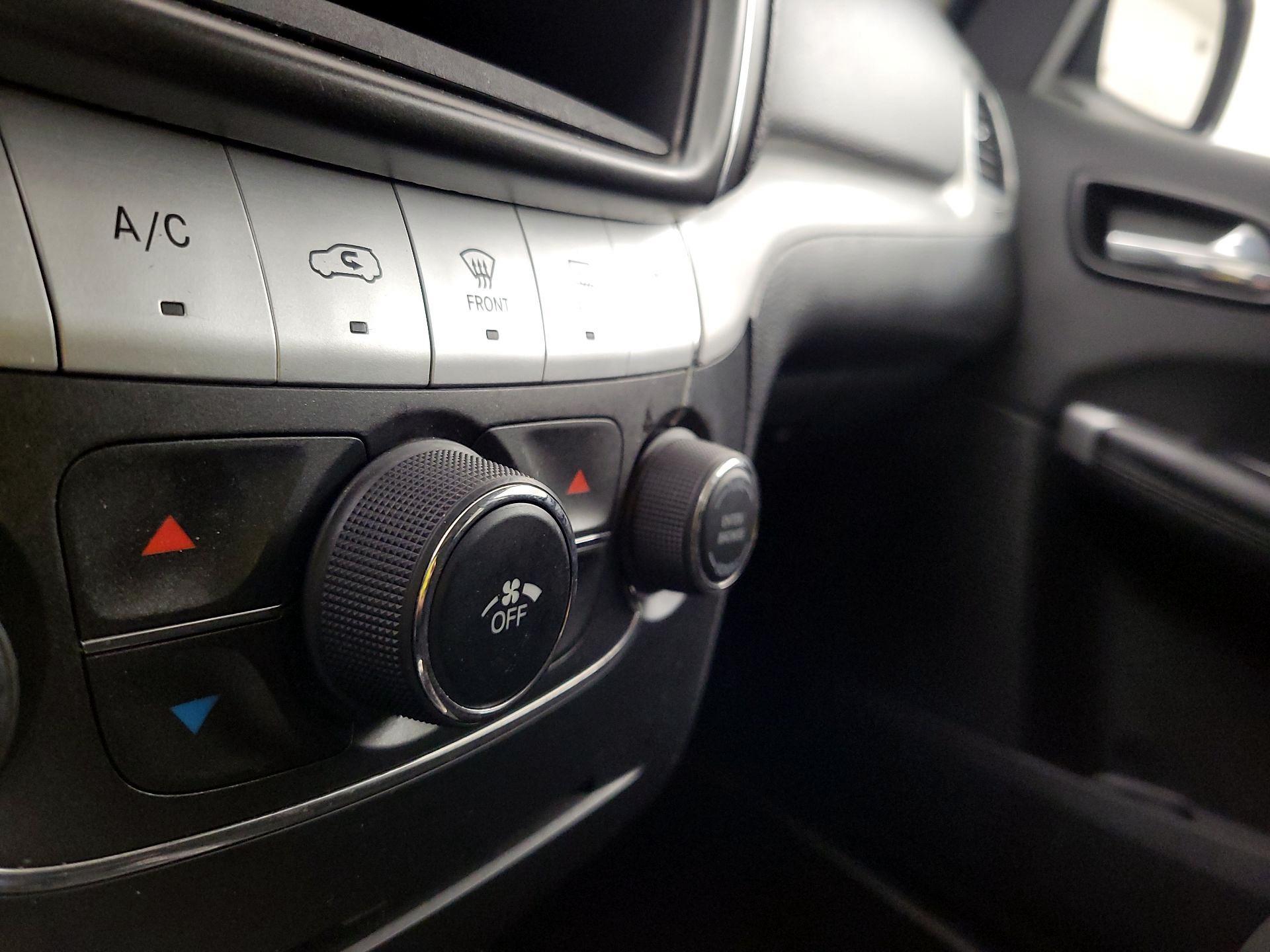 Thumbnail: 2019 Dodge Journey - 16