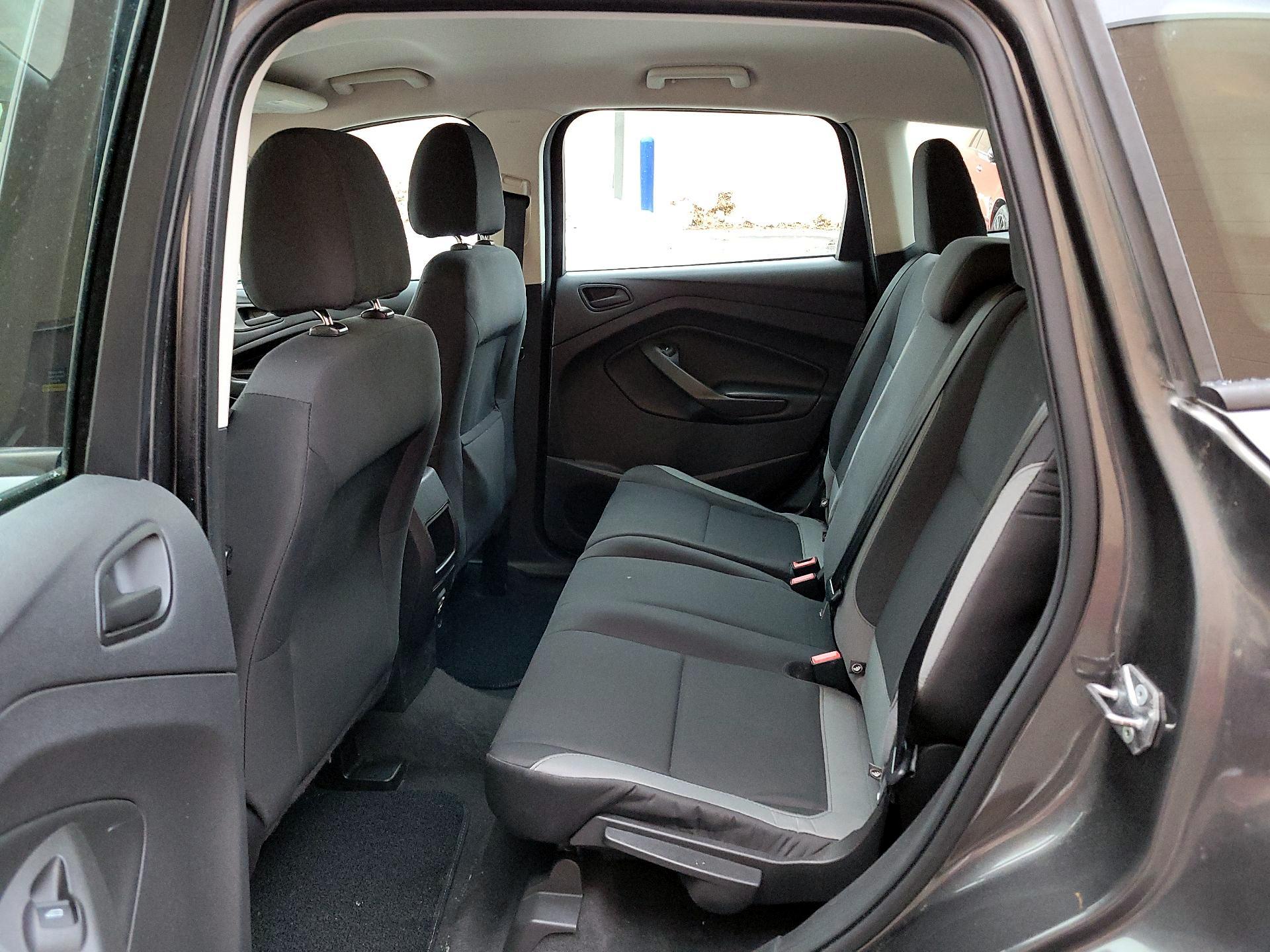 Thumbnail: 2015 Ford Escape - 17