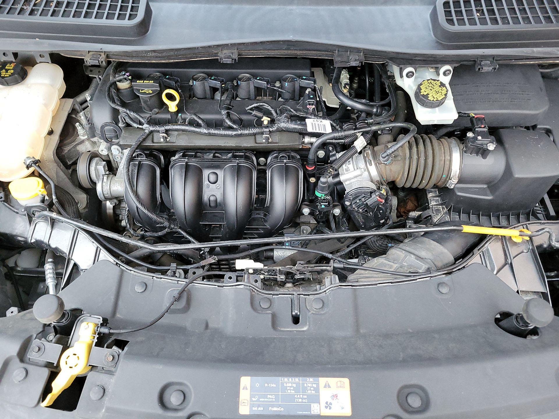 Thumbnail: 2015 Ford Escape - 20