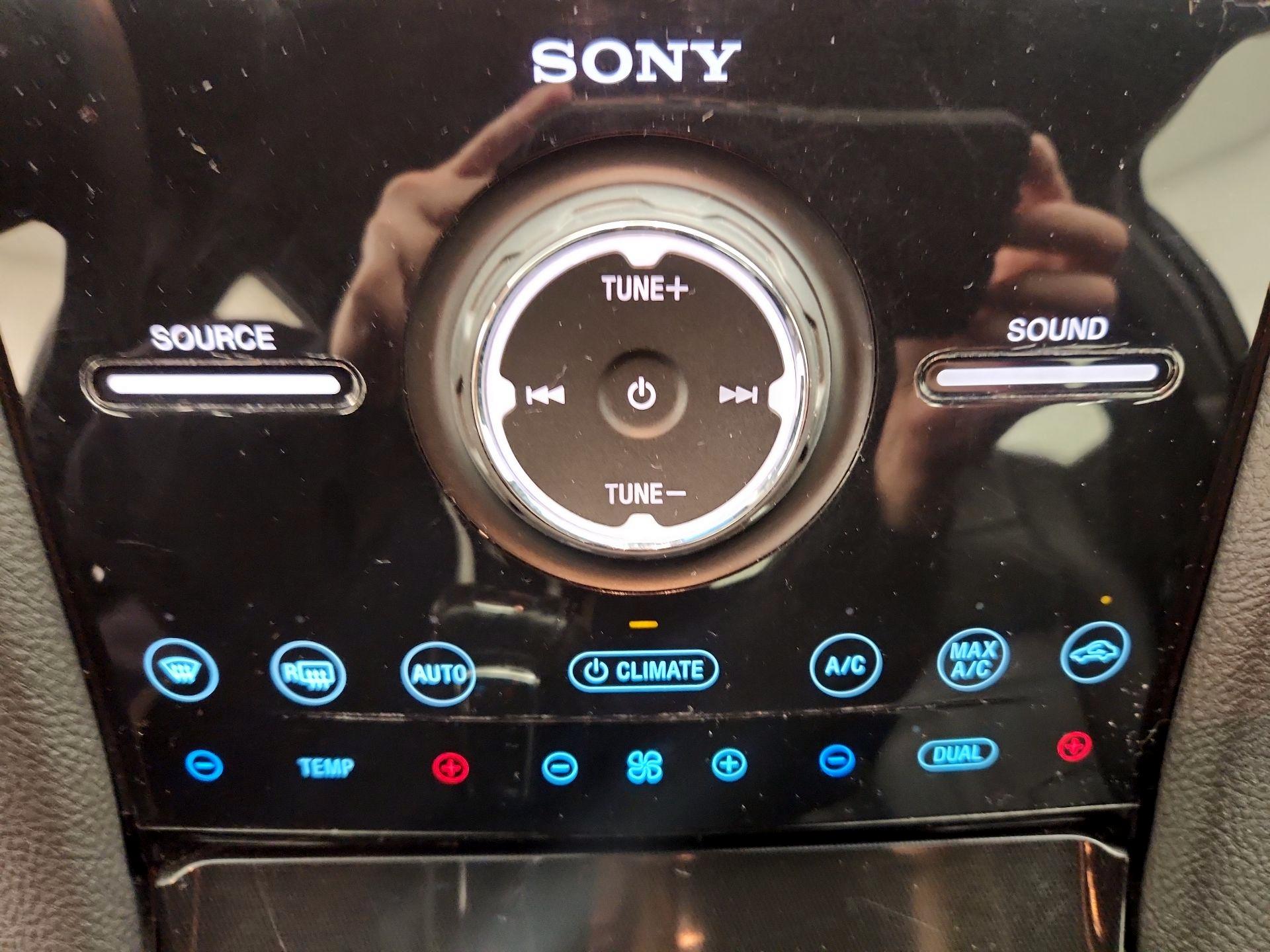 Thumbnail: 2017 Ford Taurus - 17