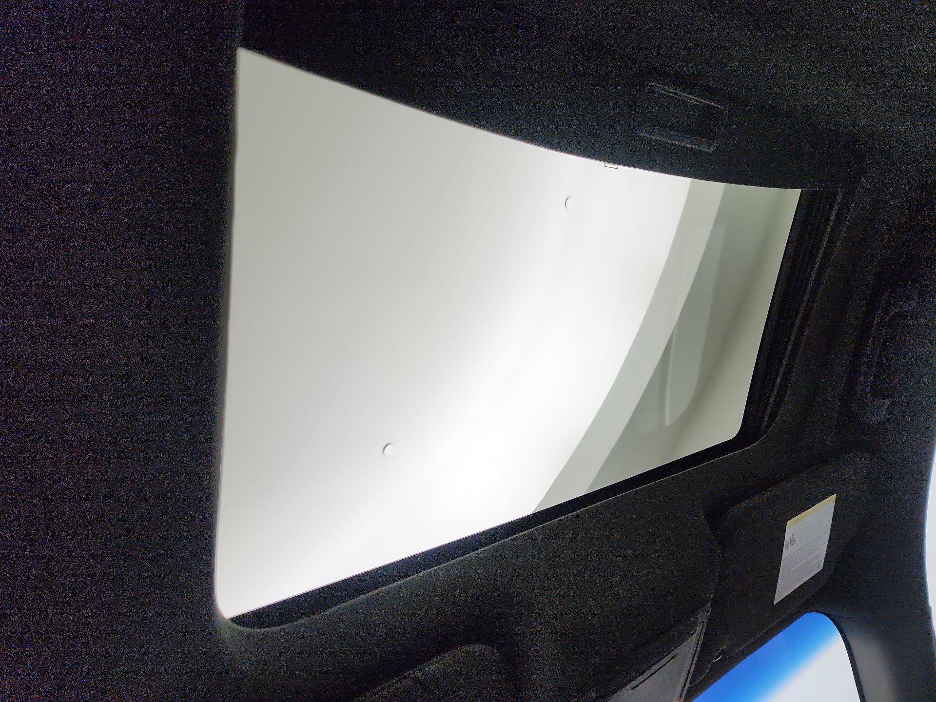 Thumbnail: 2017 Ford Taurus - 20