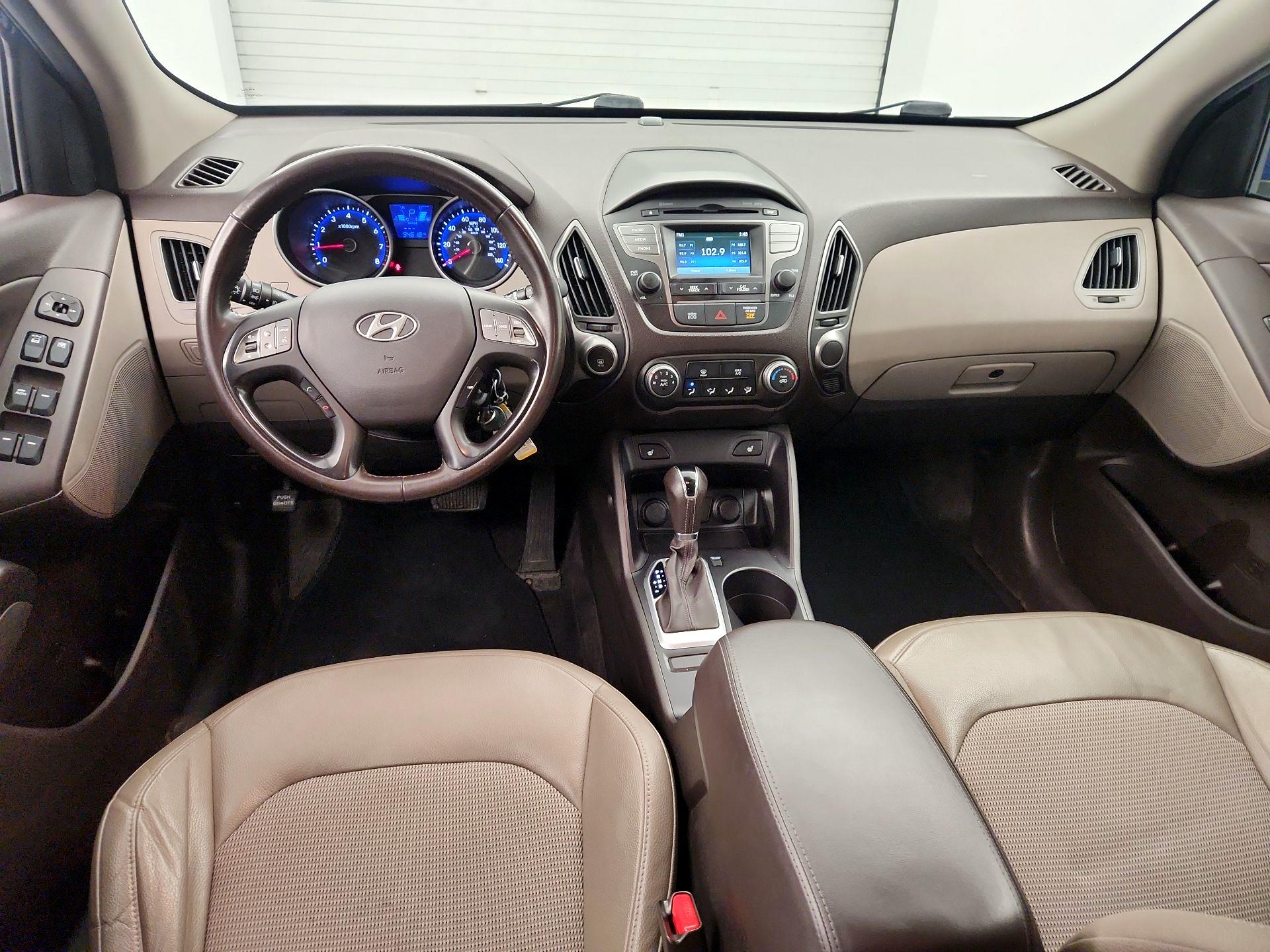 Thumbnail: 2015 Hyundai Tucson - 9