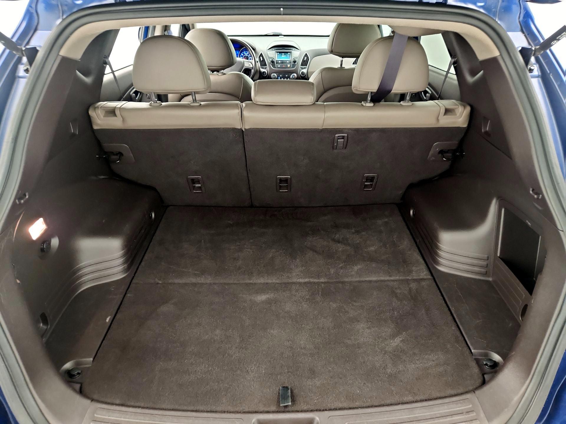 Thumbnail: 2015 Hyundai Tucson - 19