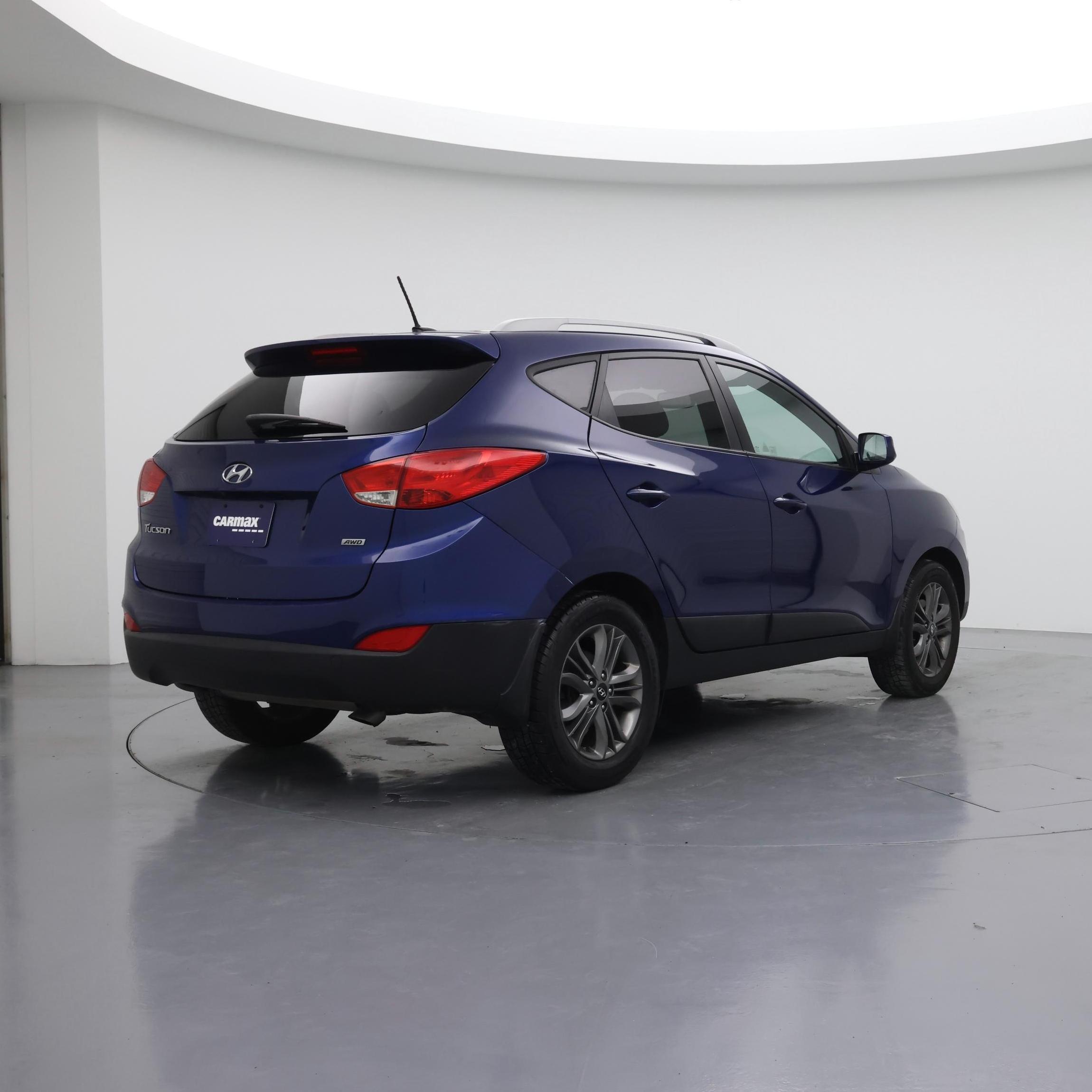 Thumbnail: 2015 Hyundai Tucson - 8