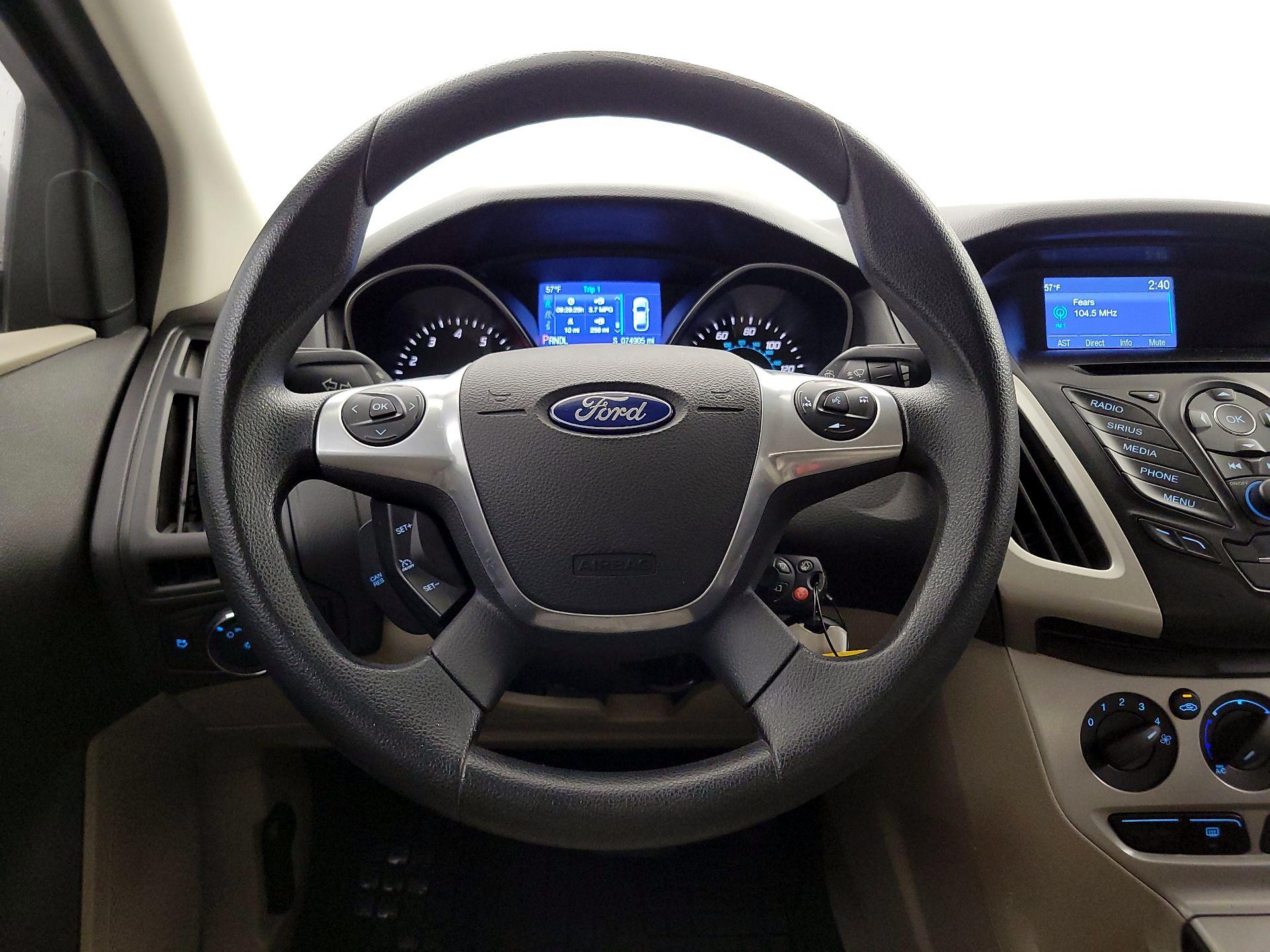 Thumbnail: 2014 Ford Focus - 10