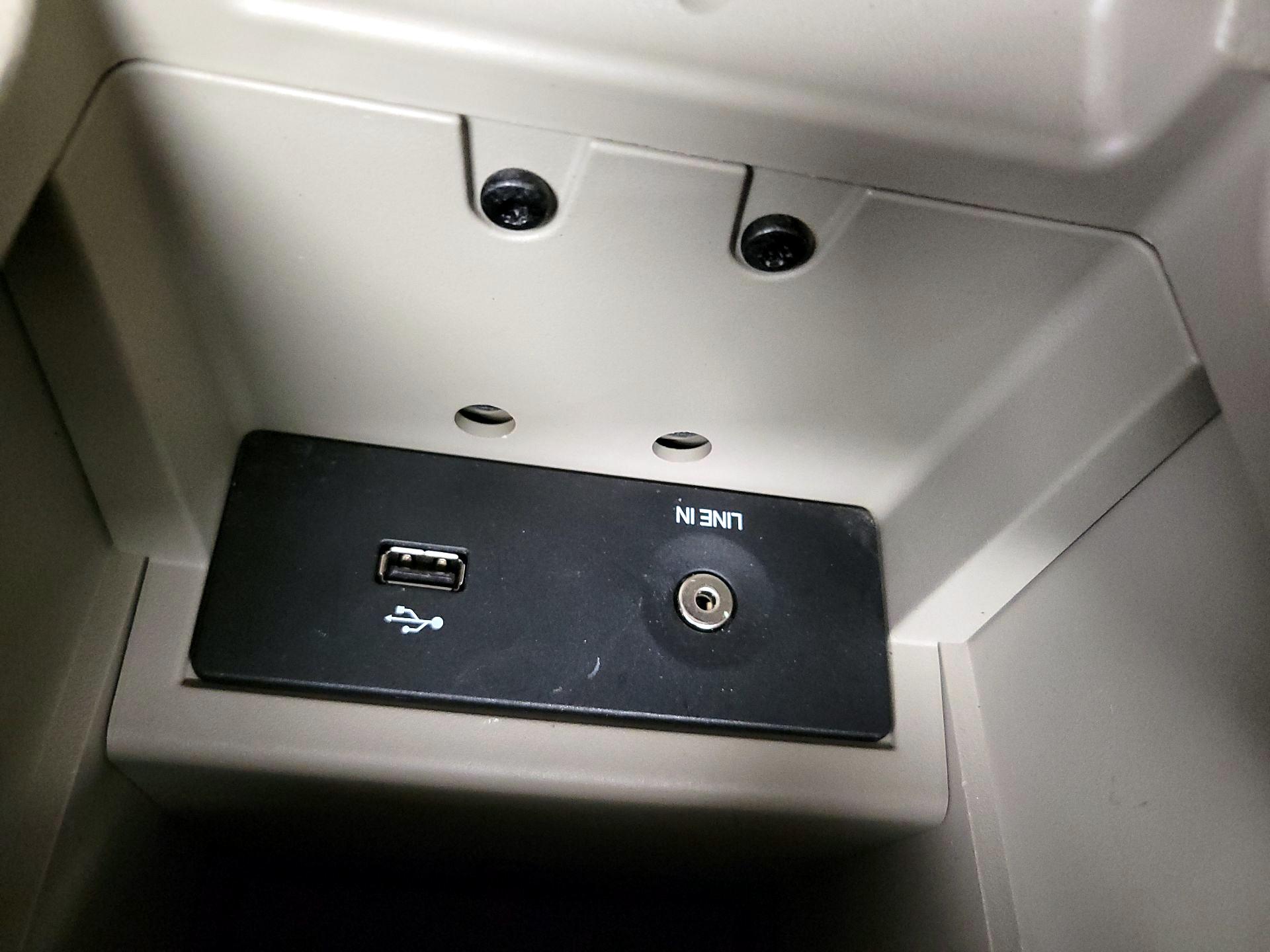 Thumbnail: 2014 Ford Focus - 17