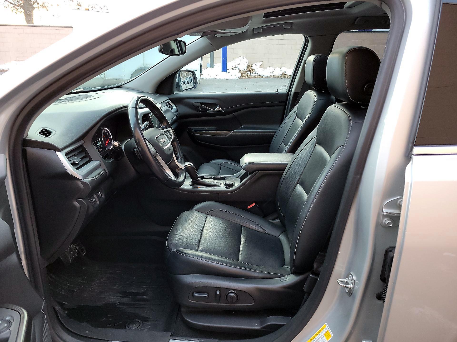 Thumbnail: 2019 GMC Acadia - 9