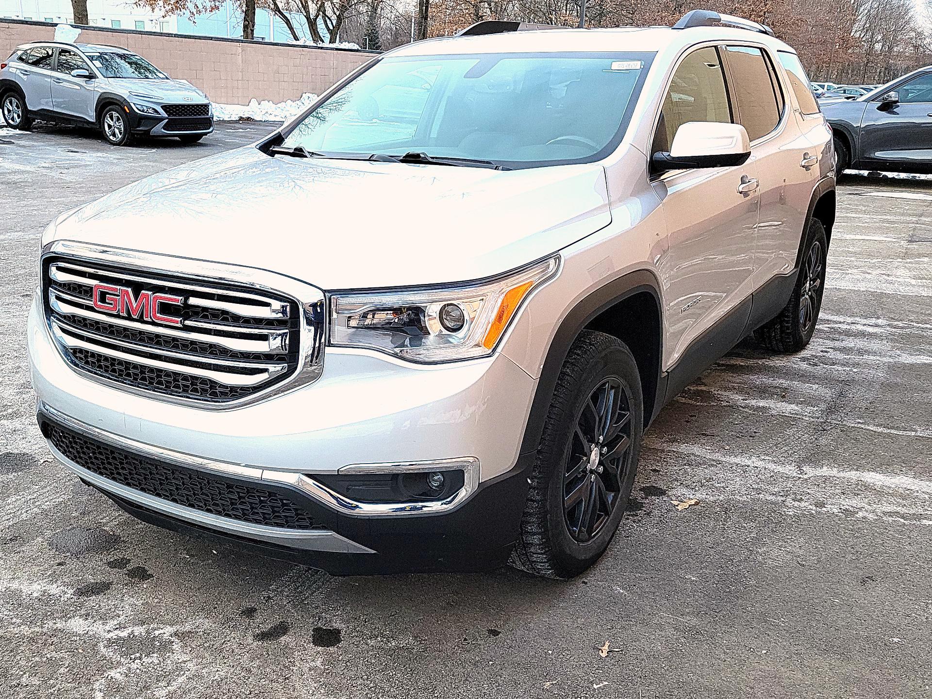 Thumbnail: 2019 GMC Acadia - 3