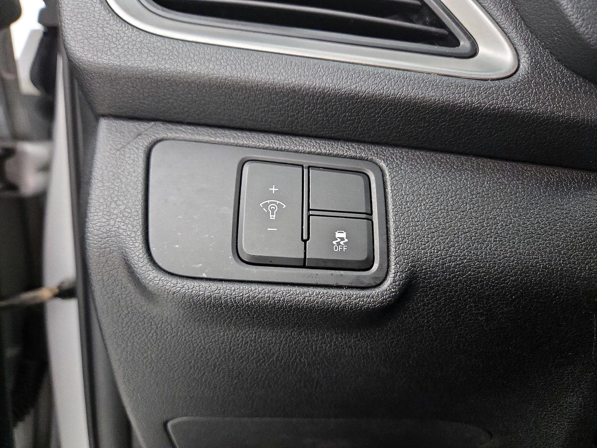 Thumbnail: 2018 Hyundai Accent - 13