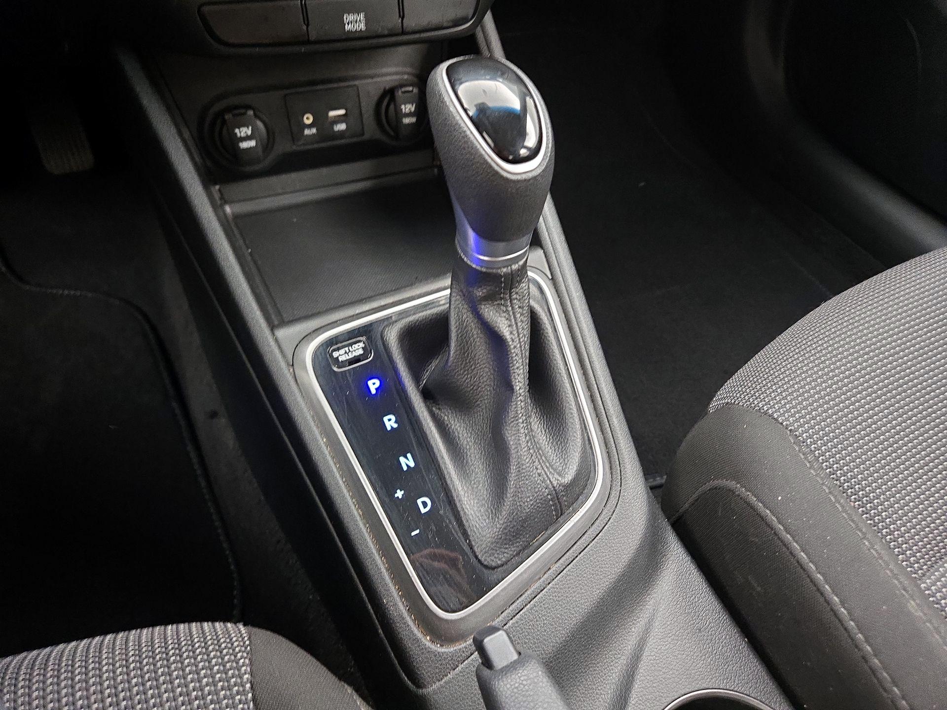 Thumbnail: 2018 Hyundai Accent - 17