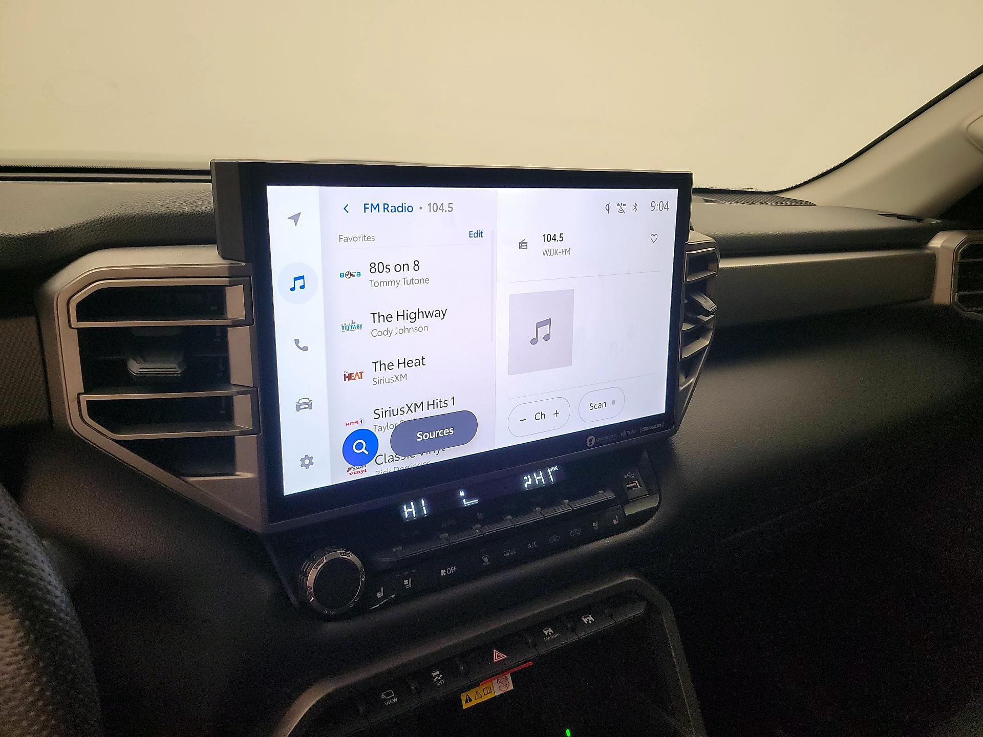 Thumbnail: 2023 Toyota Tundra - 15