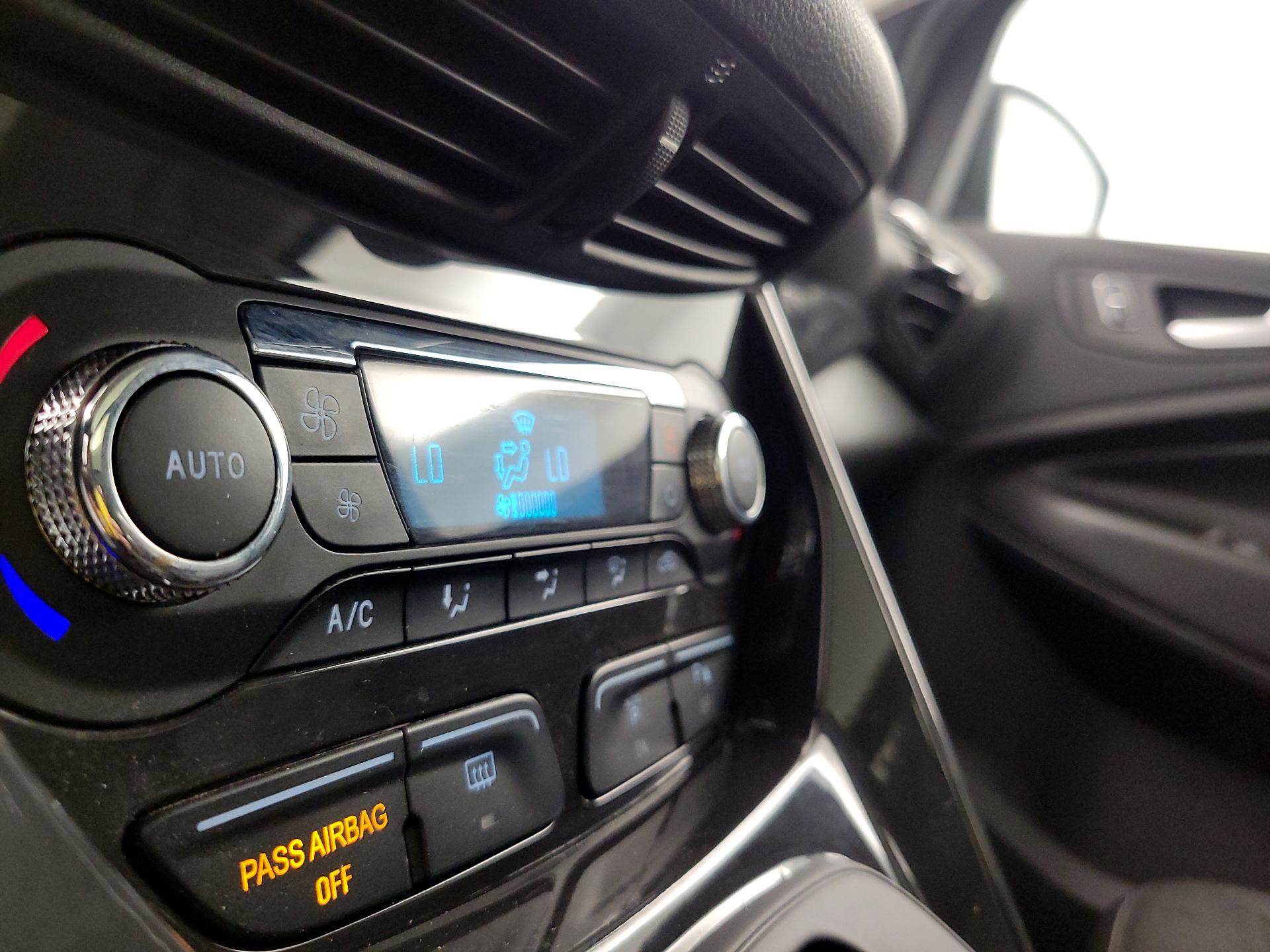 Thumbnail: 2016 Ford Escape - 16