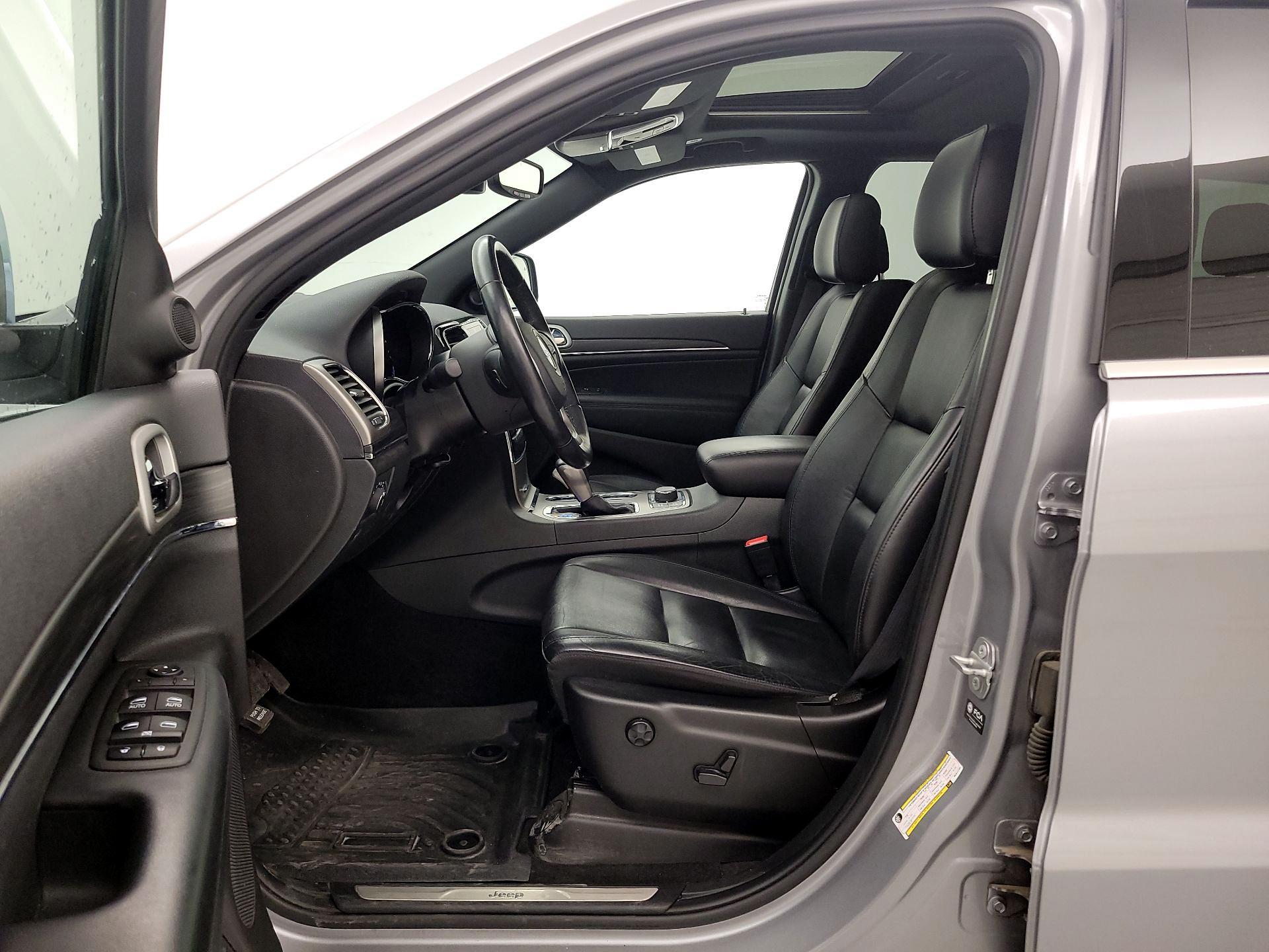 Thumbnail: 2021 Jeep Grand Cherokee - 11