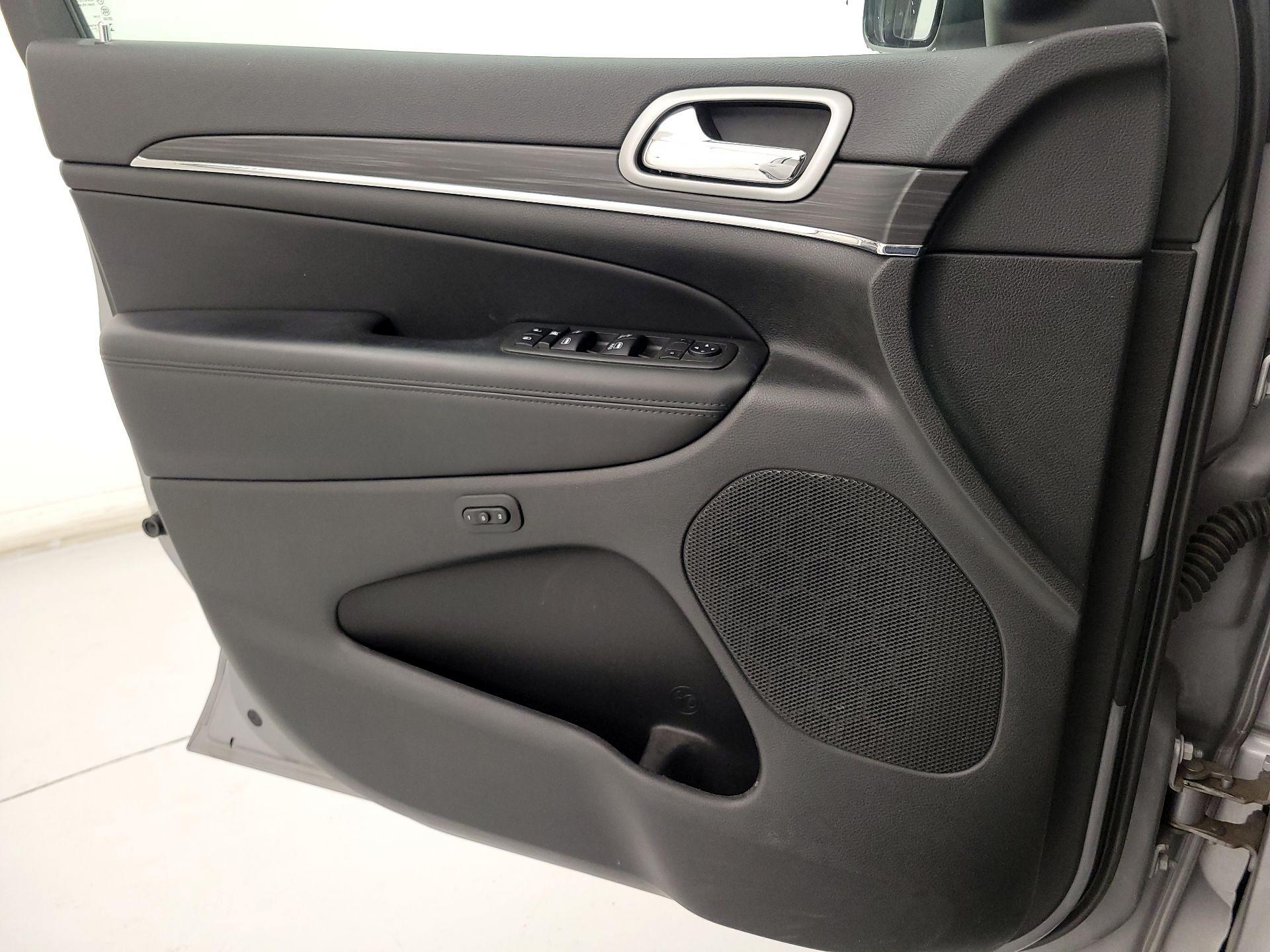 Thumbnail: 2021 Jeep Grand Cherokee - 12