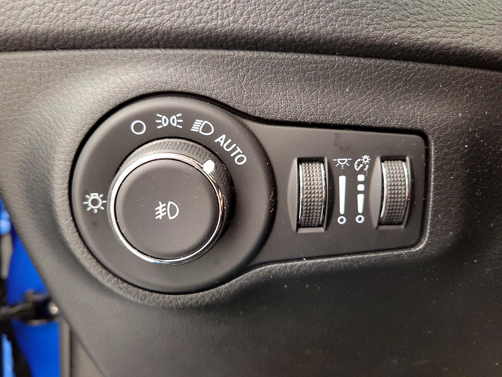 Thumbnail: 2021 Jeep Compass - 13