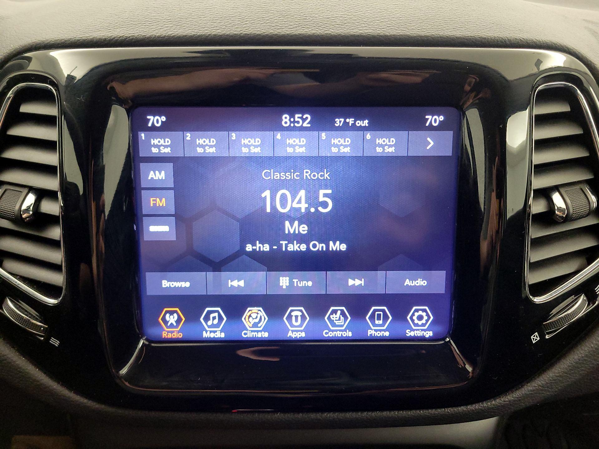 Thumbnail: 2021 Jeep Compass - 15