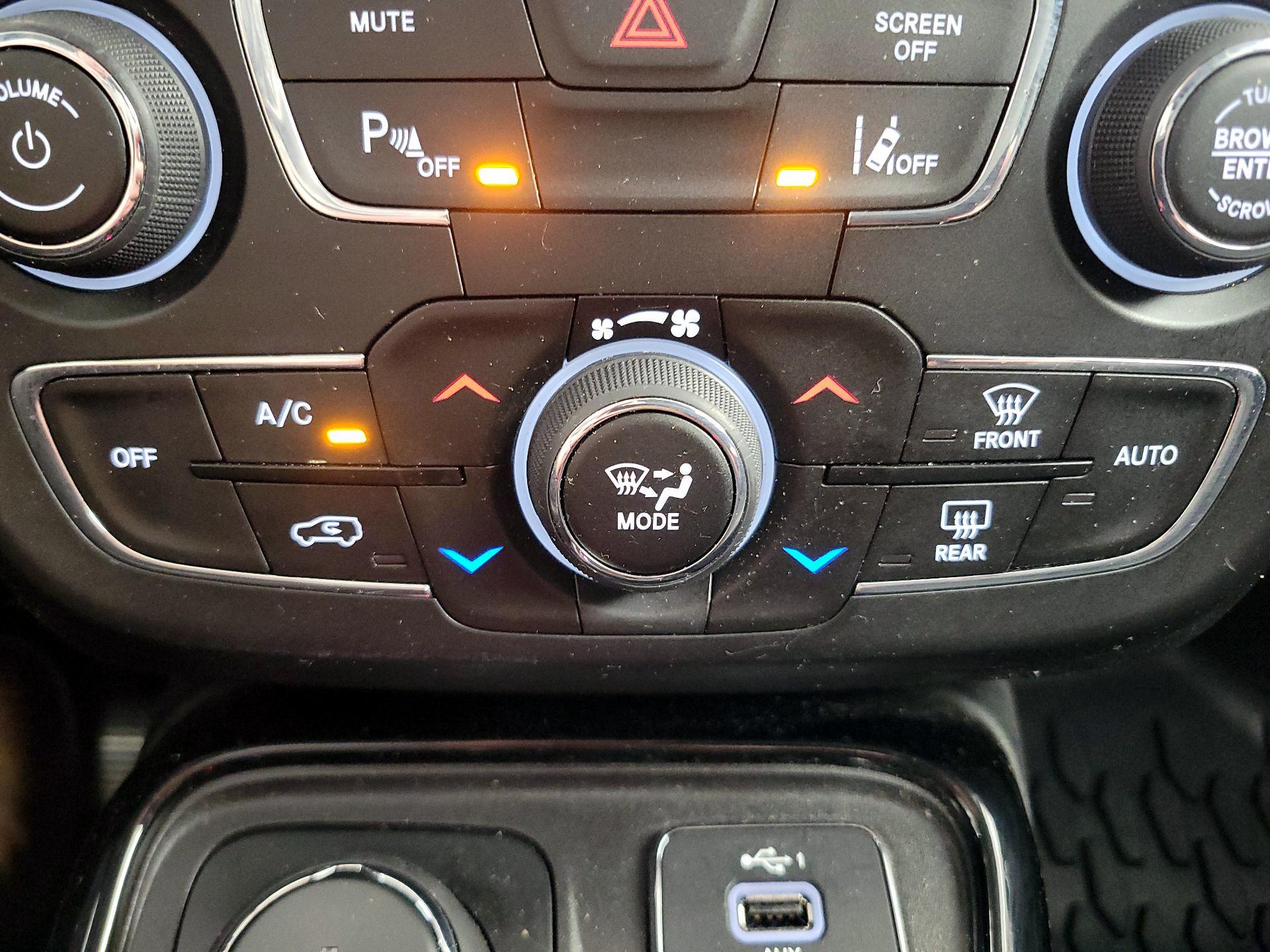 Thumbnail: 2021 Jeep Compass - 16