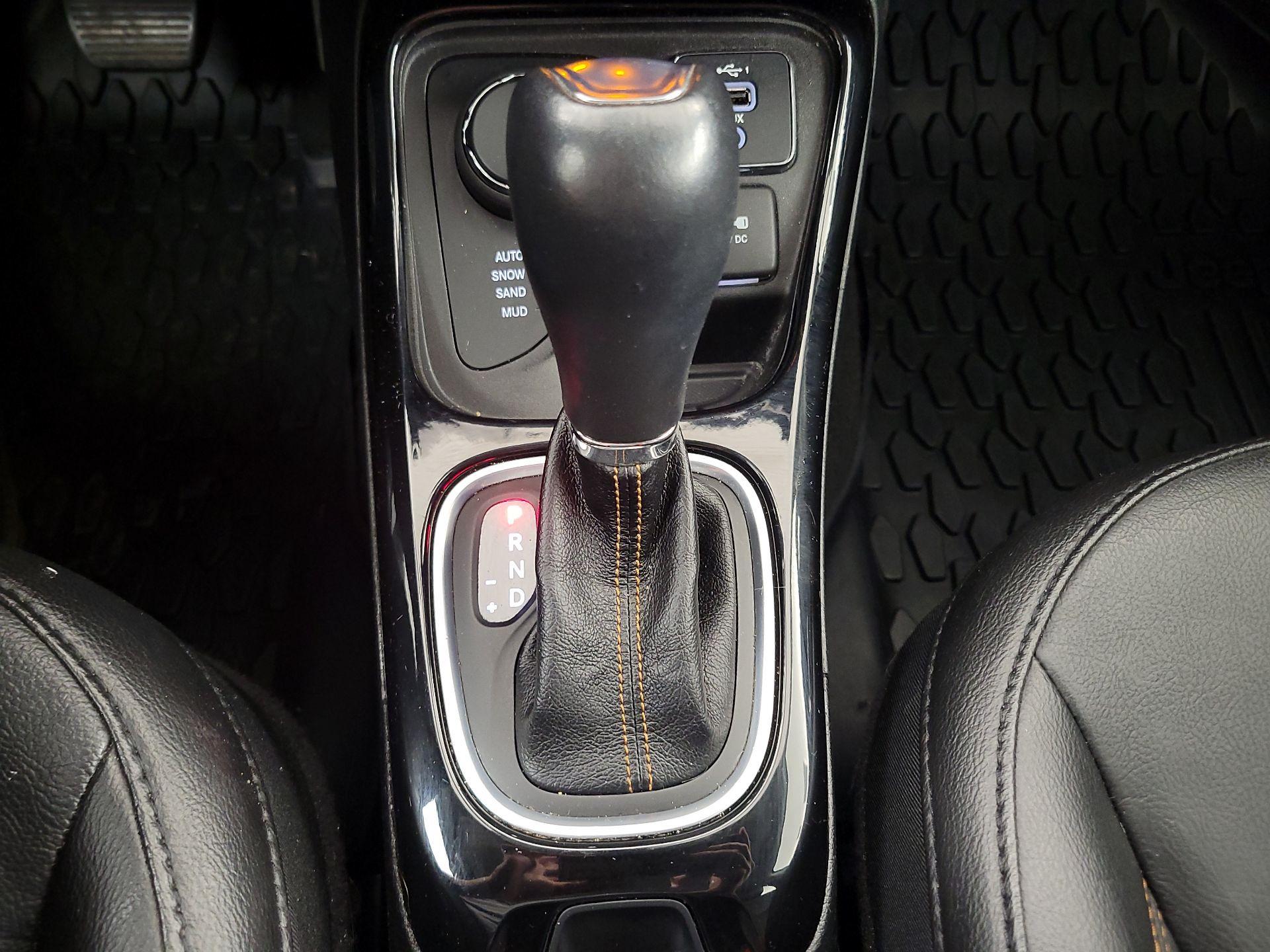 Thumbnail: 2021 Jeep Compass - 17