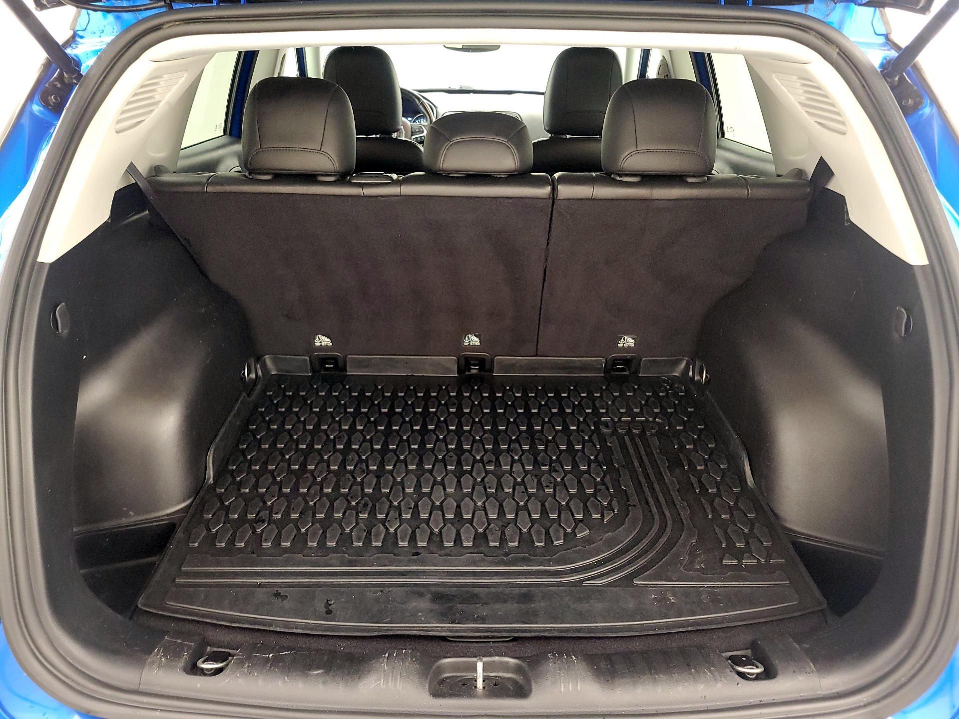 Thumbnail: 2021 Jeep Compass - 20