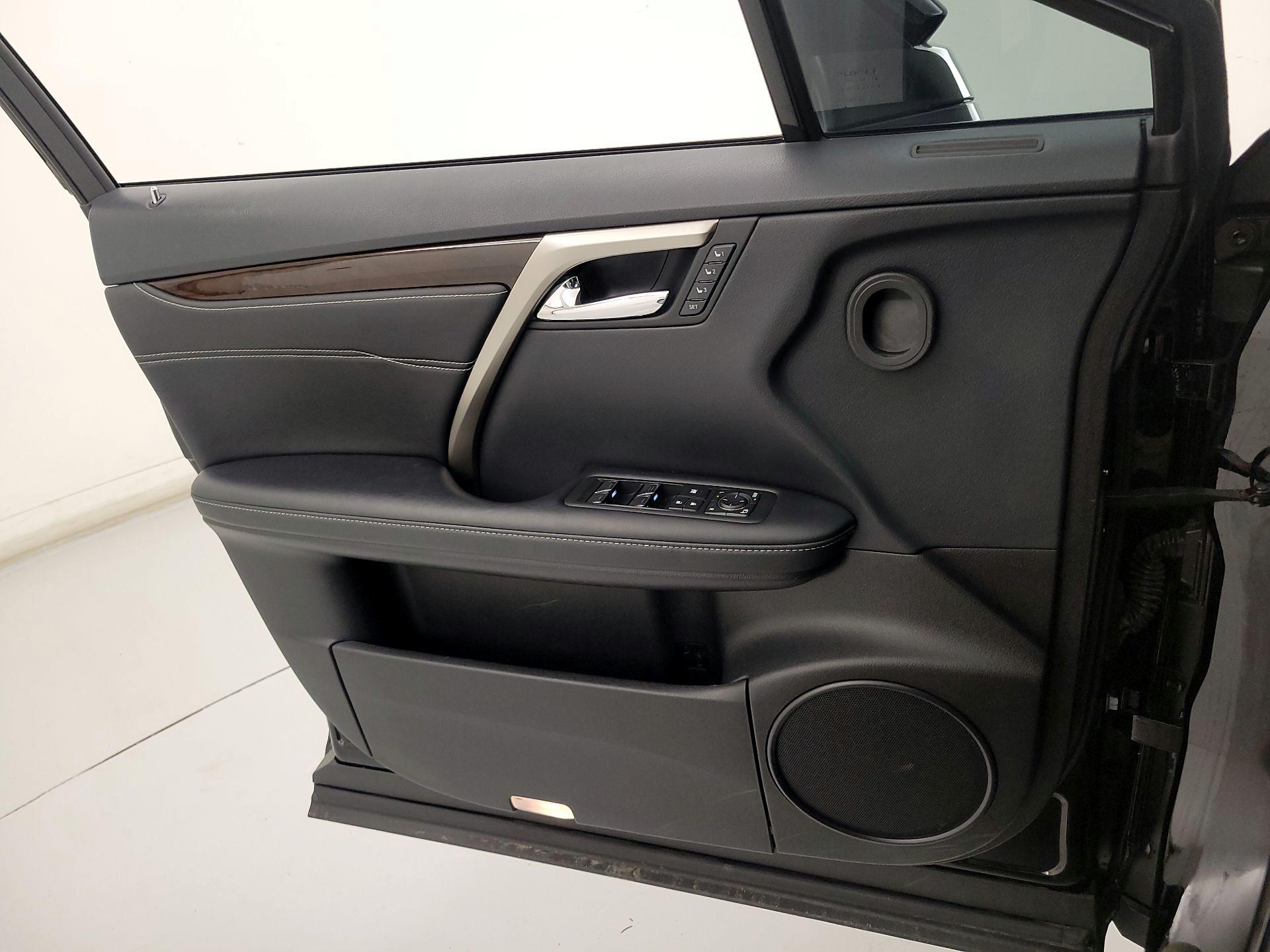 Thumbnail: 2018 Lexus RX - 12