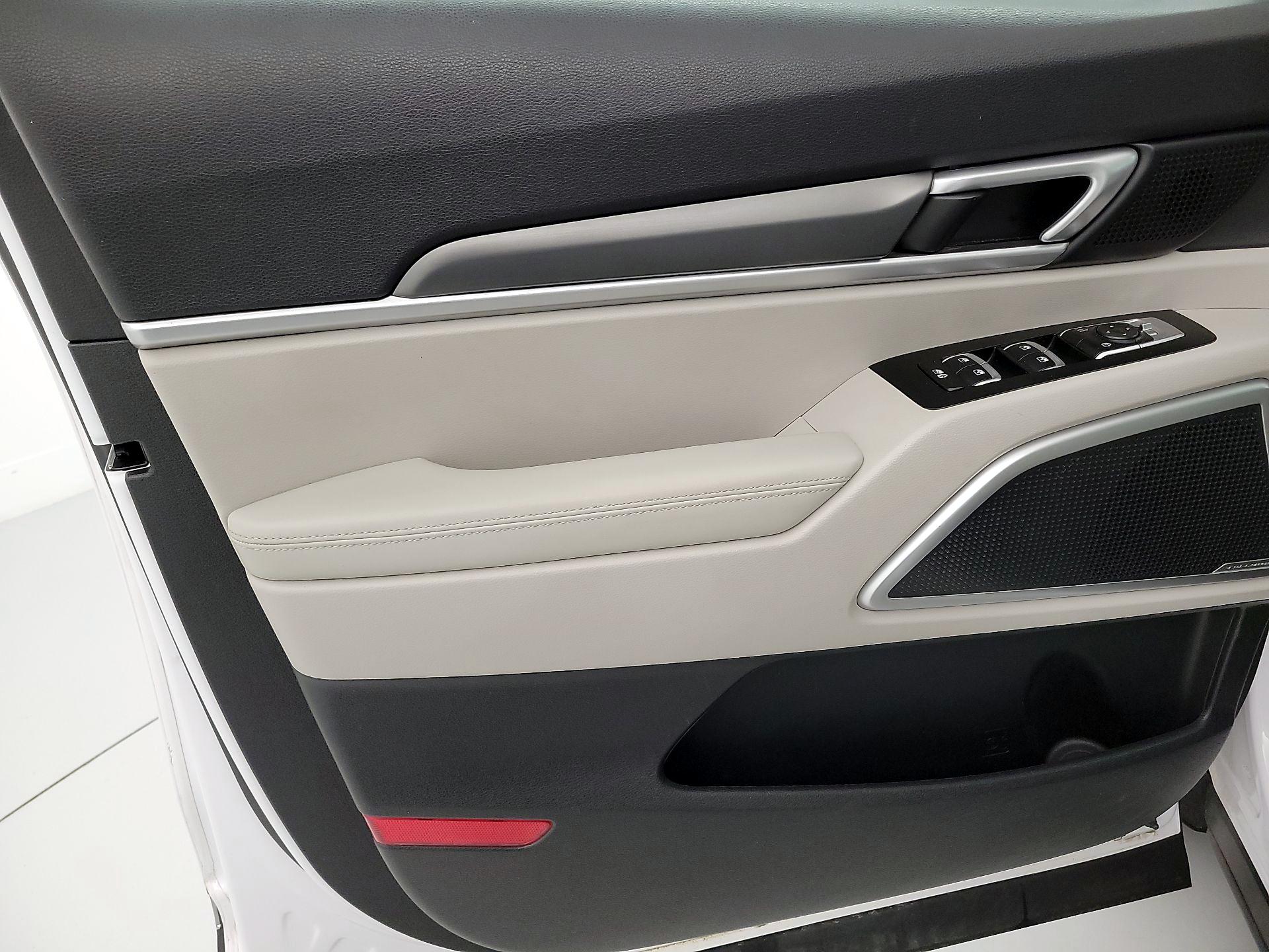 Thumbnail: 2021 Kia Telluride - 12