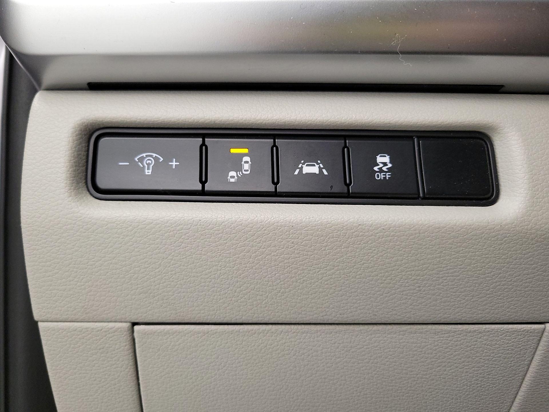 Thumbnail: 2021 Kia Telluride - 13