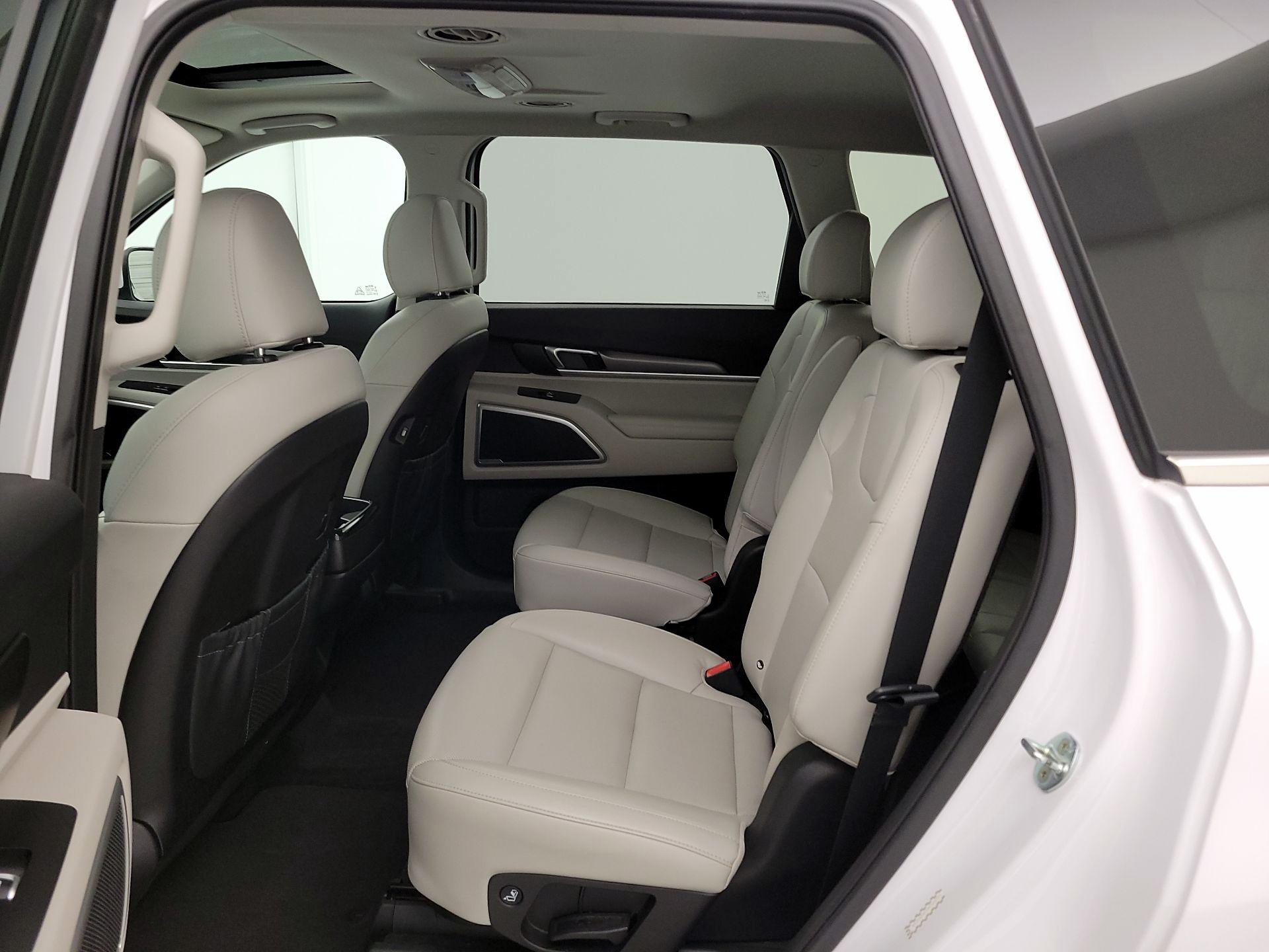 Thumbnail: 2021 Kia Telluride - 20