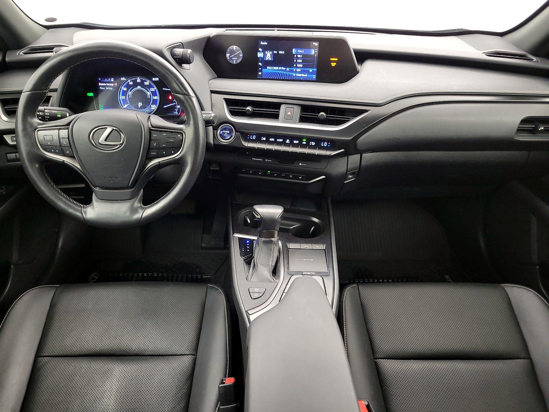 Thumbnail: 2019 Lexus UX - 9