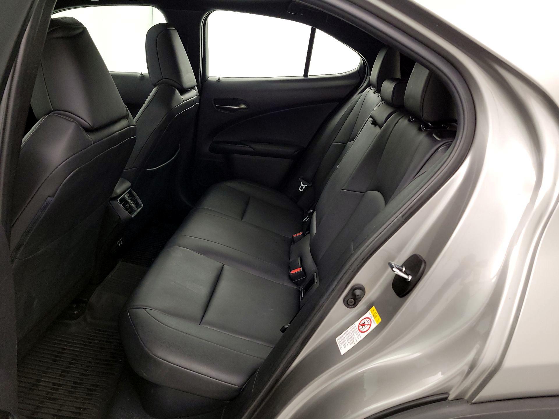 Thumbnail: 2019 Lexus UX - 20