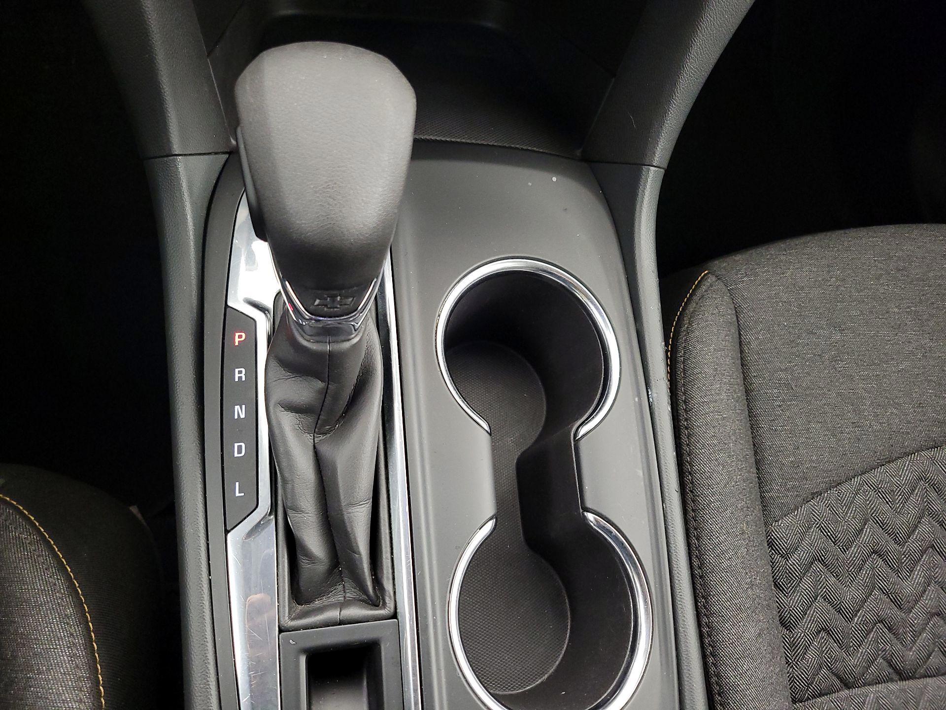 Thumbnail: 2022 Chevrolet Equinox - 17